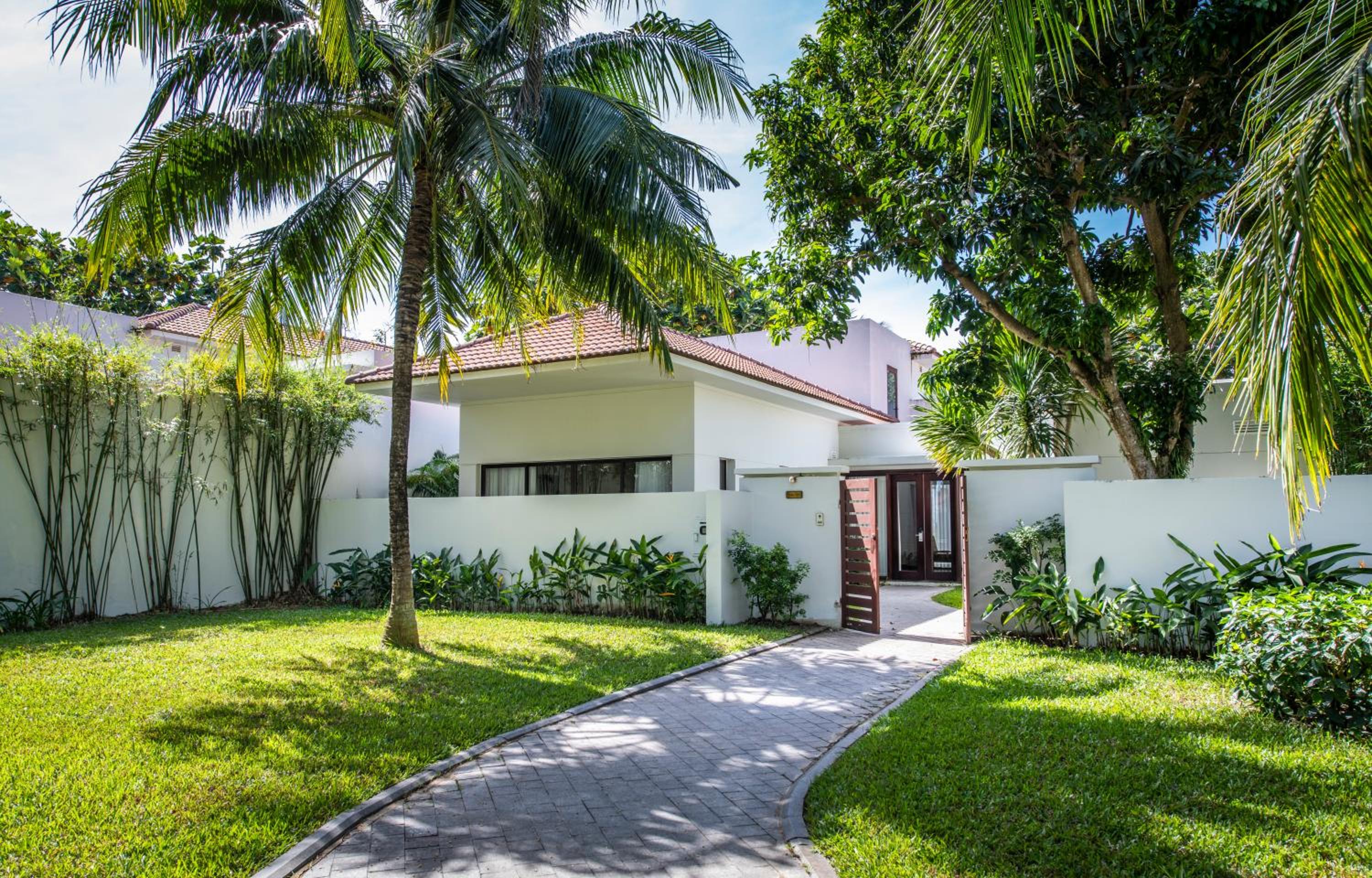 	 Villa 3 Bedroom- Free 2 kids under 12 years