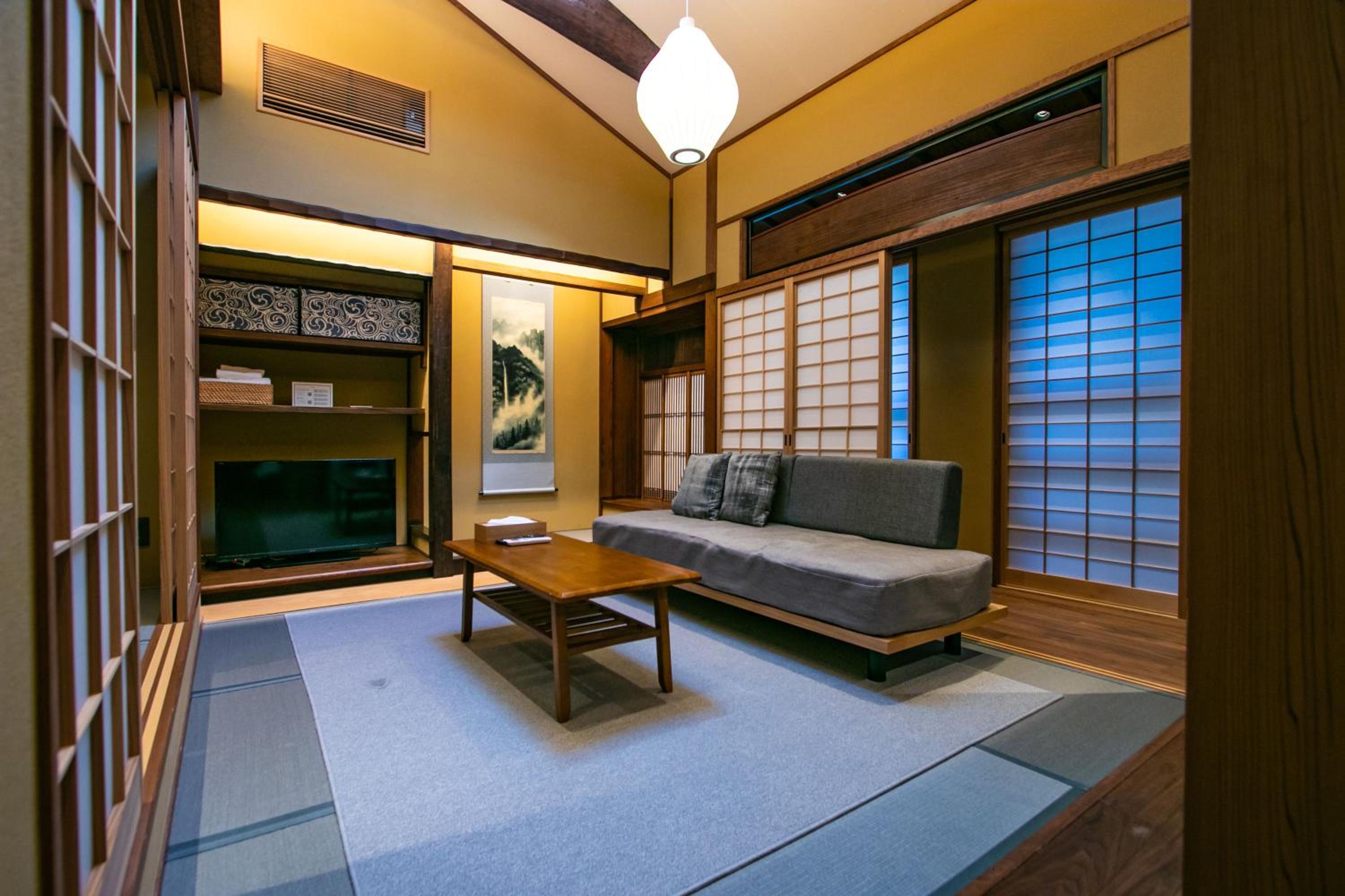 Japanese-Style Room