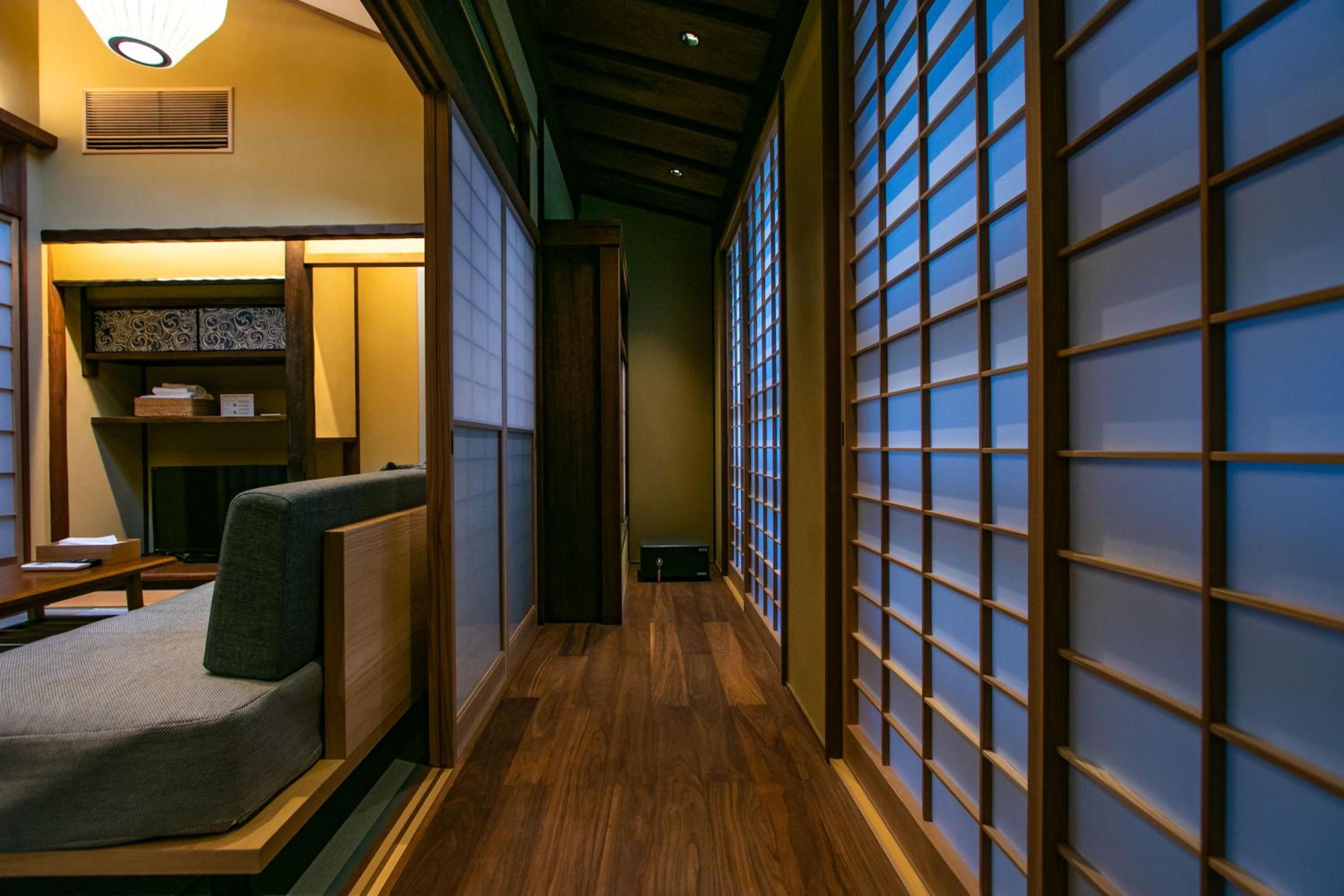 Japanese-Style Room