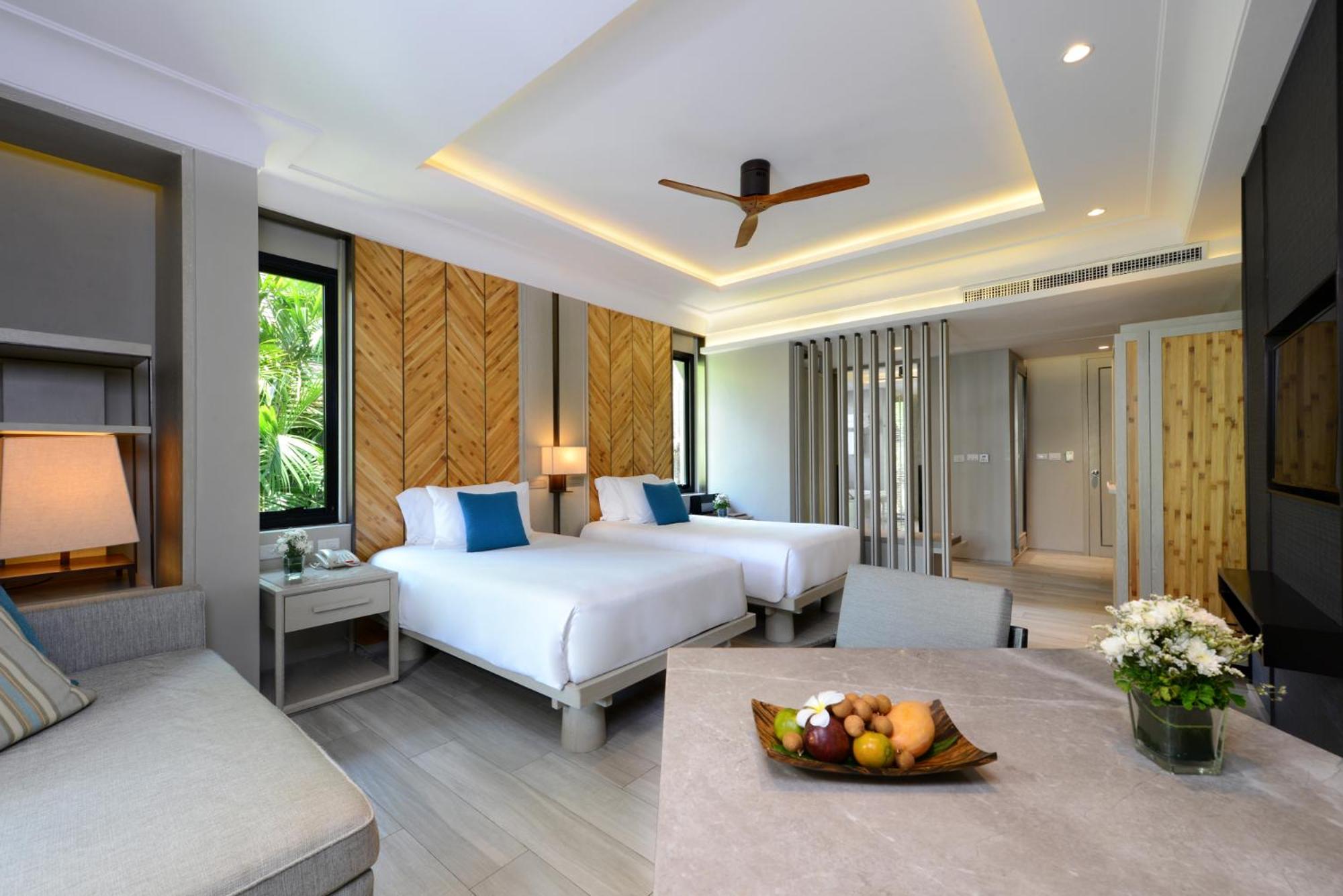 Grand Garden Pavilion King Room - Free Airport Shuttle