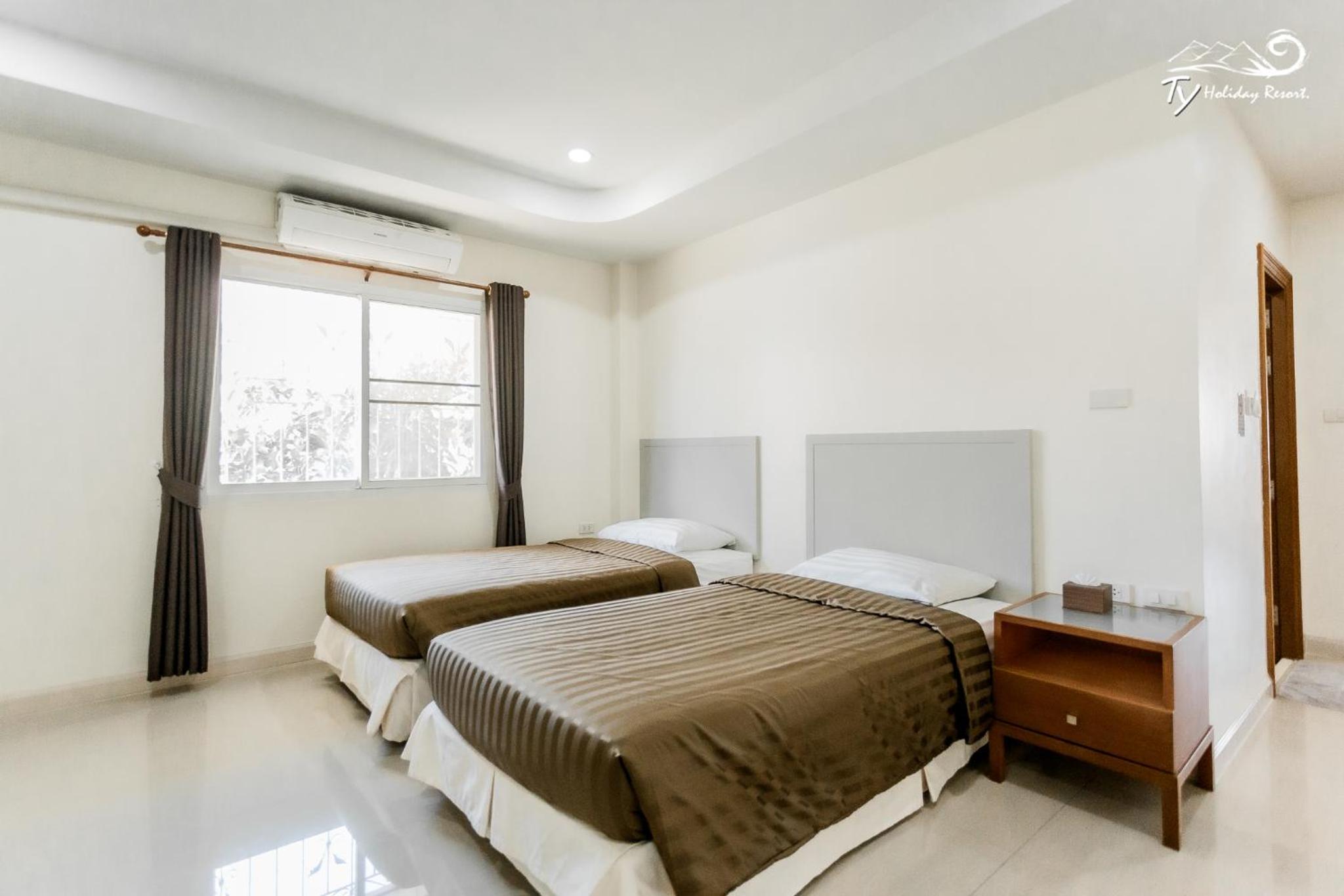 Seven-Bedroom Villa with Private Pool 217