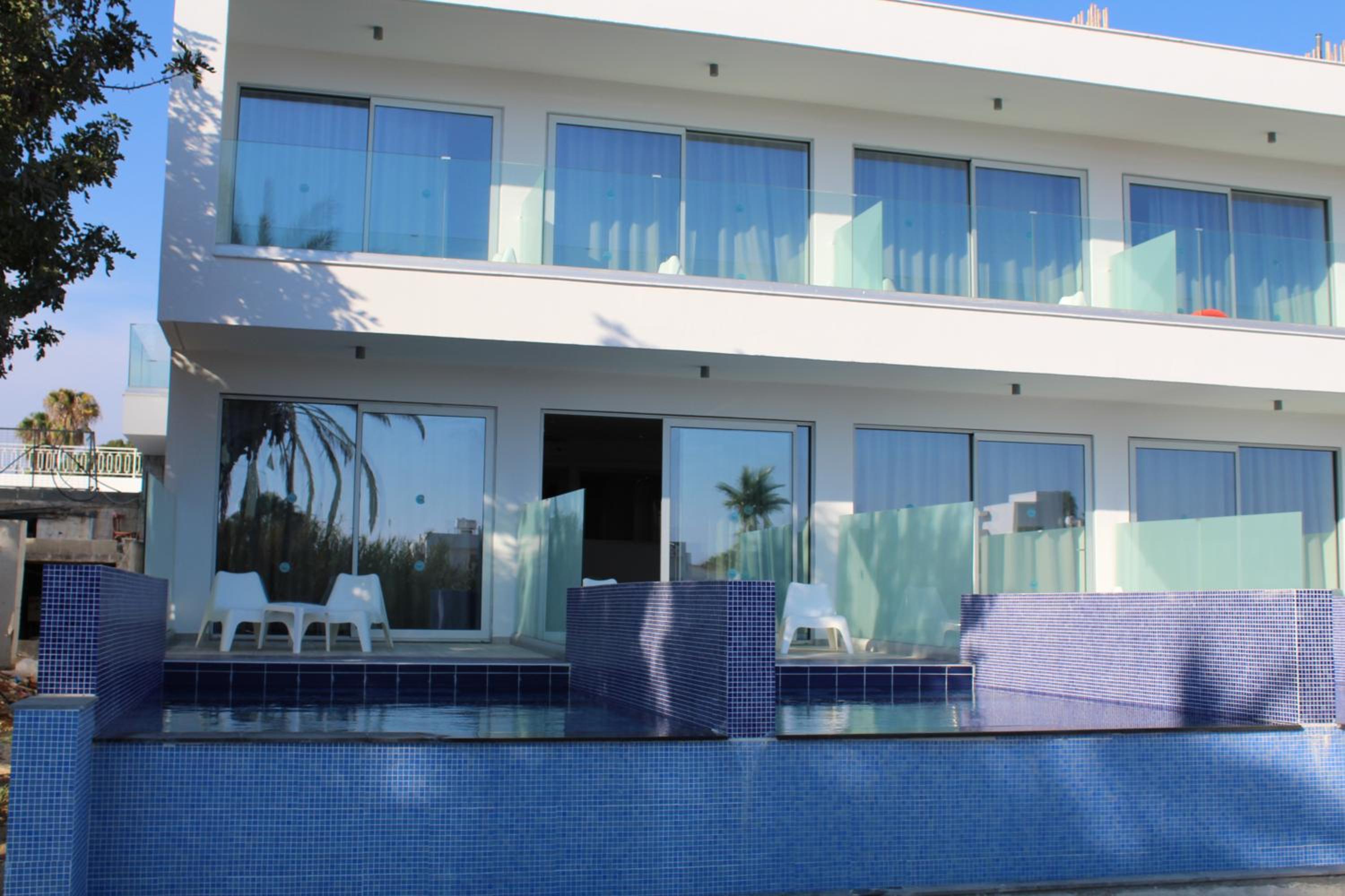 Junior Suite with Private Pool