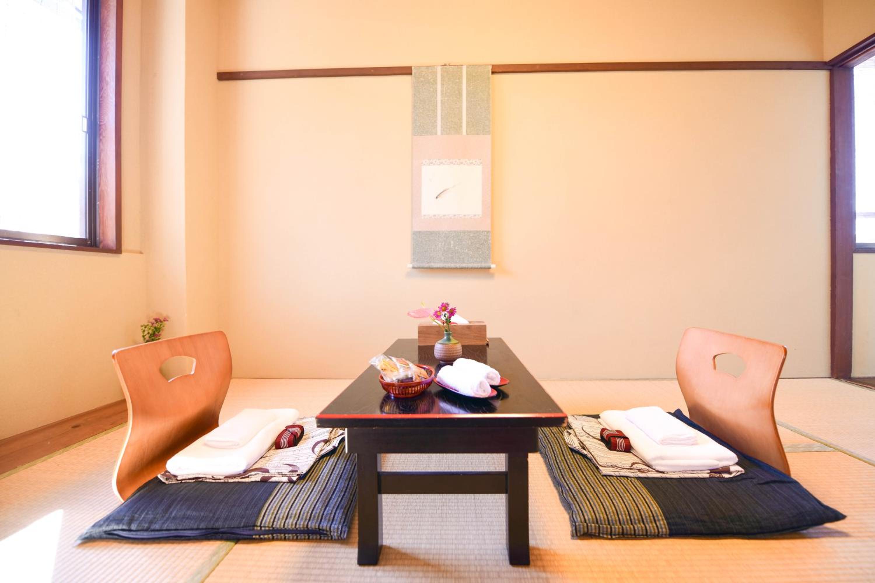 Twin Room with Shower