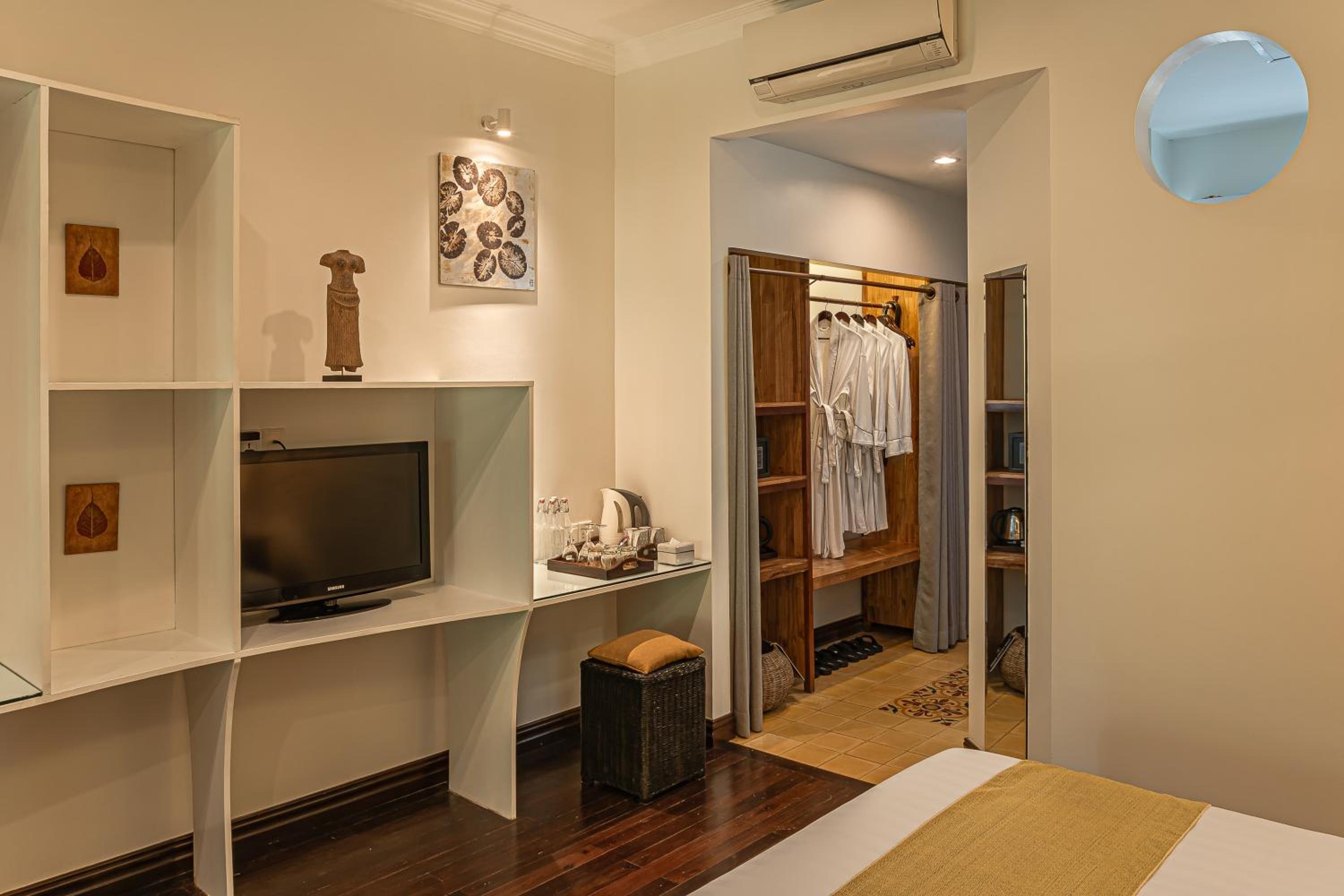 Deluxe Double Room with Balcony