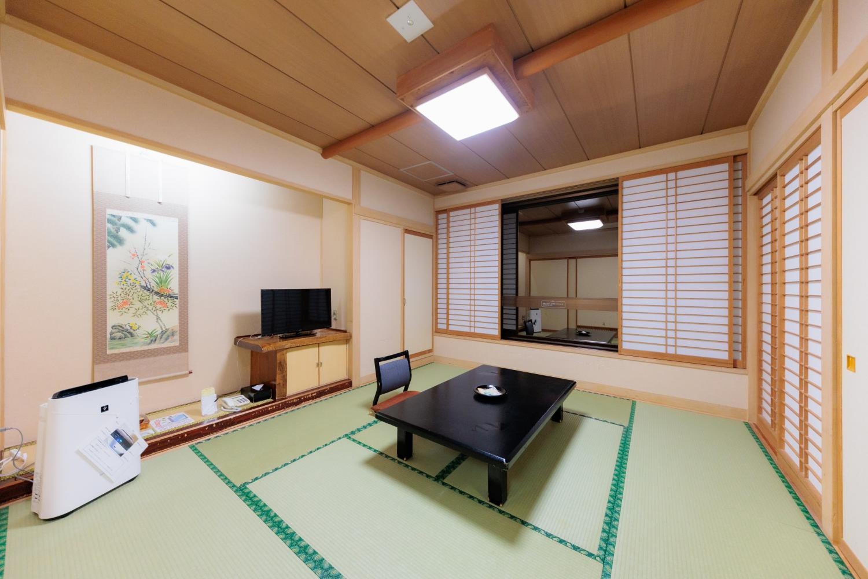 Deluxe Japanese-Style Room - Non-Smoking 