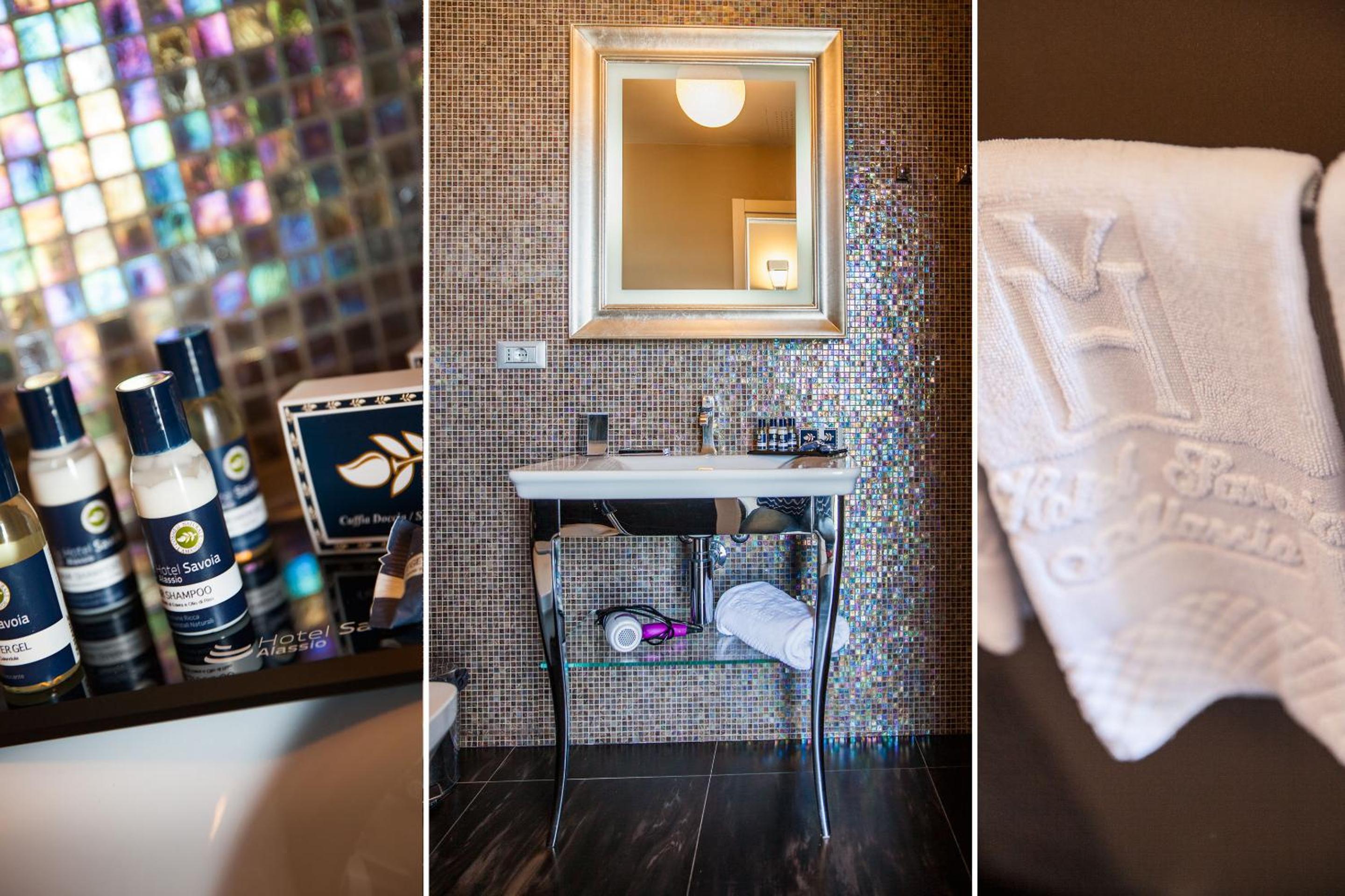 Double Room with Balcony and Sea View