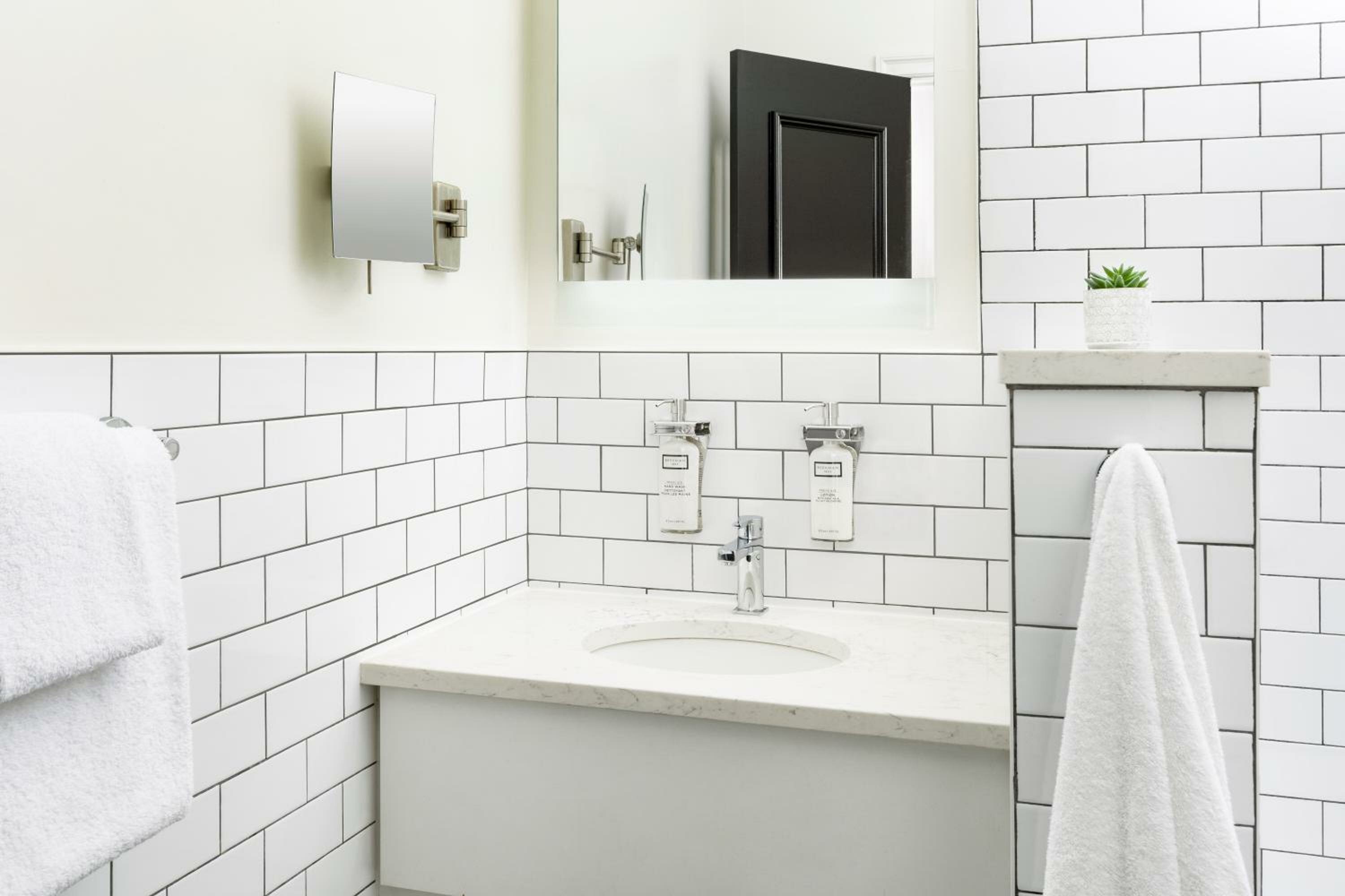 Deluxe King Room with Sofa Bed