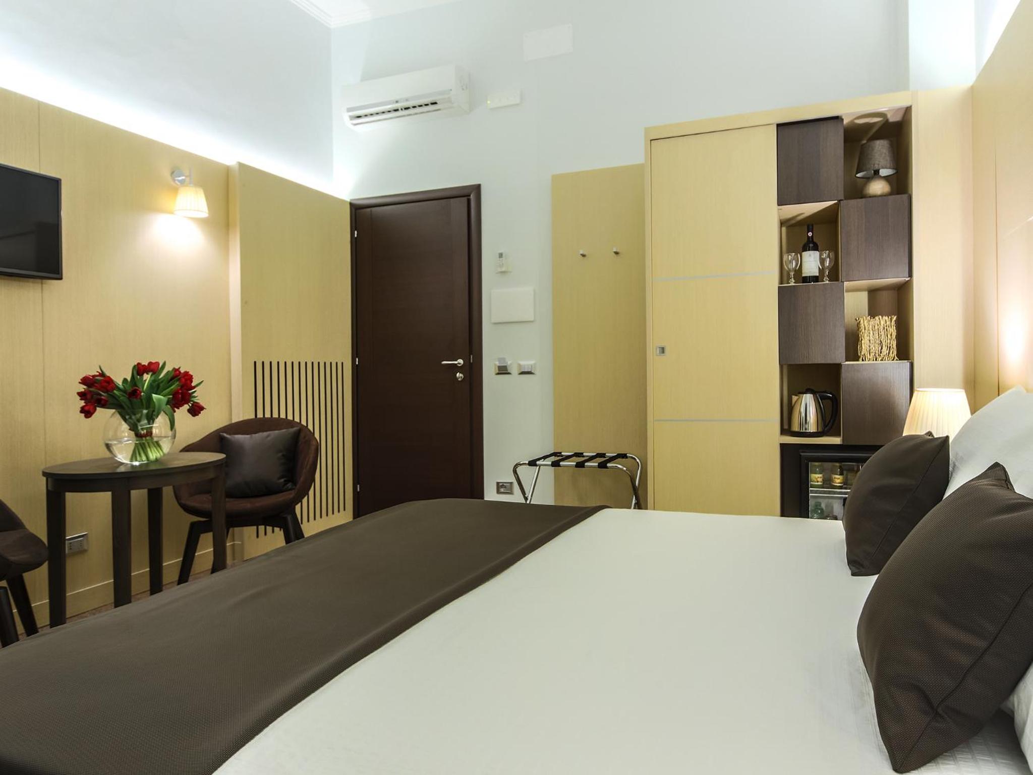 Deluxe Double or Twin Room with Balcony