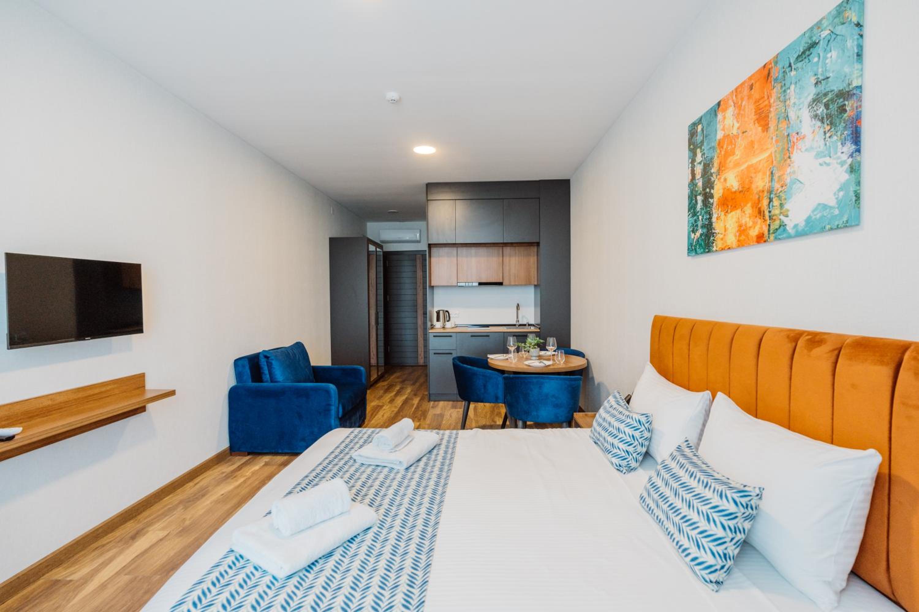 Studio with Sofa Bed