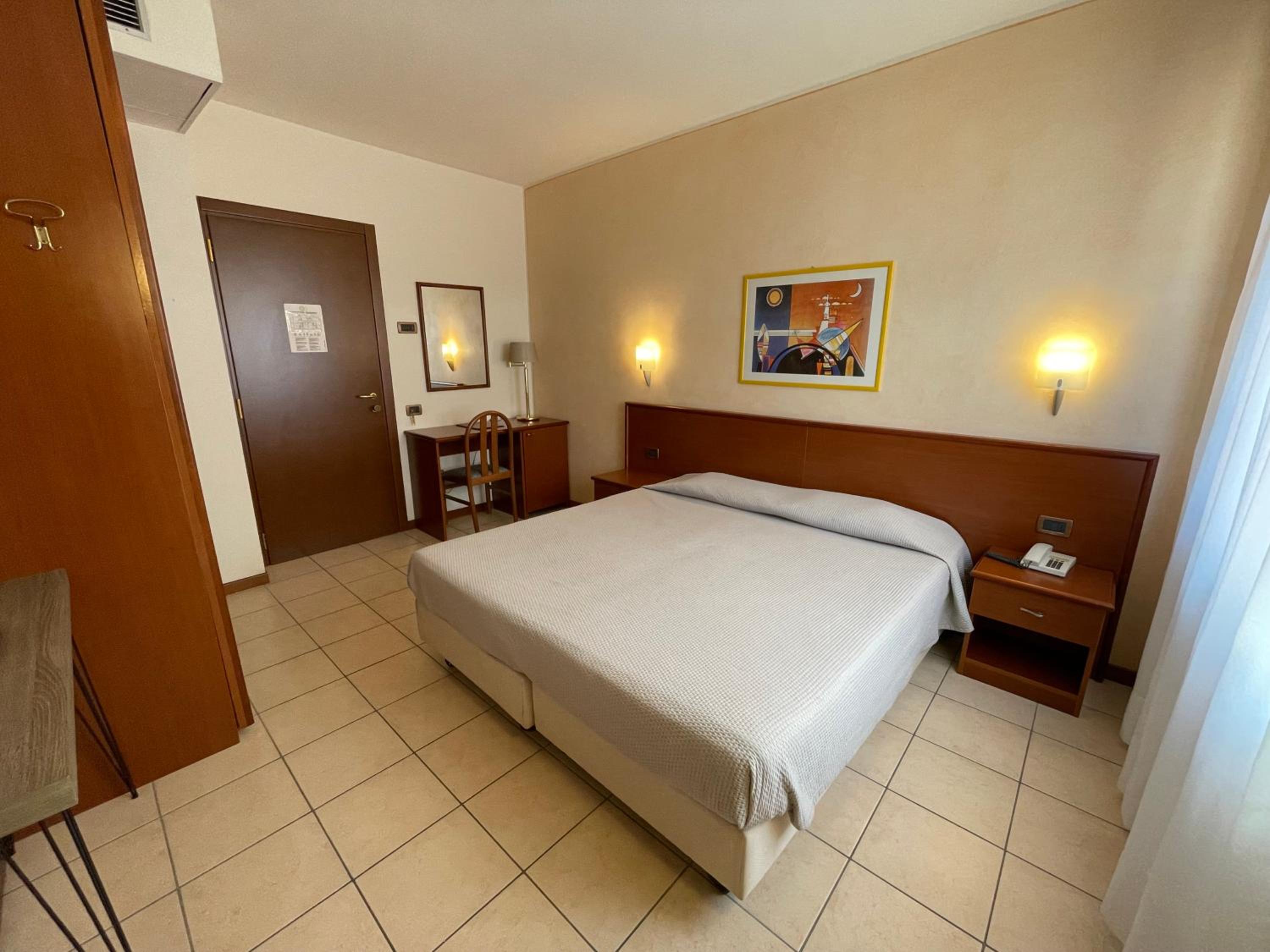 Economy Double Room