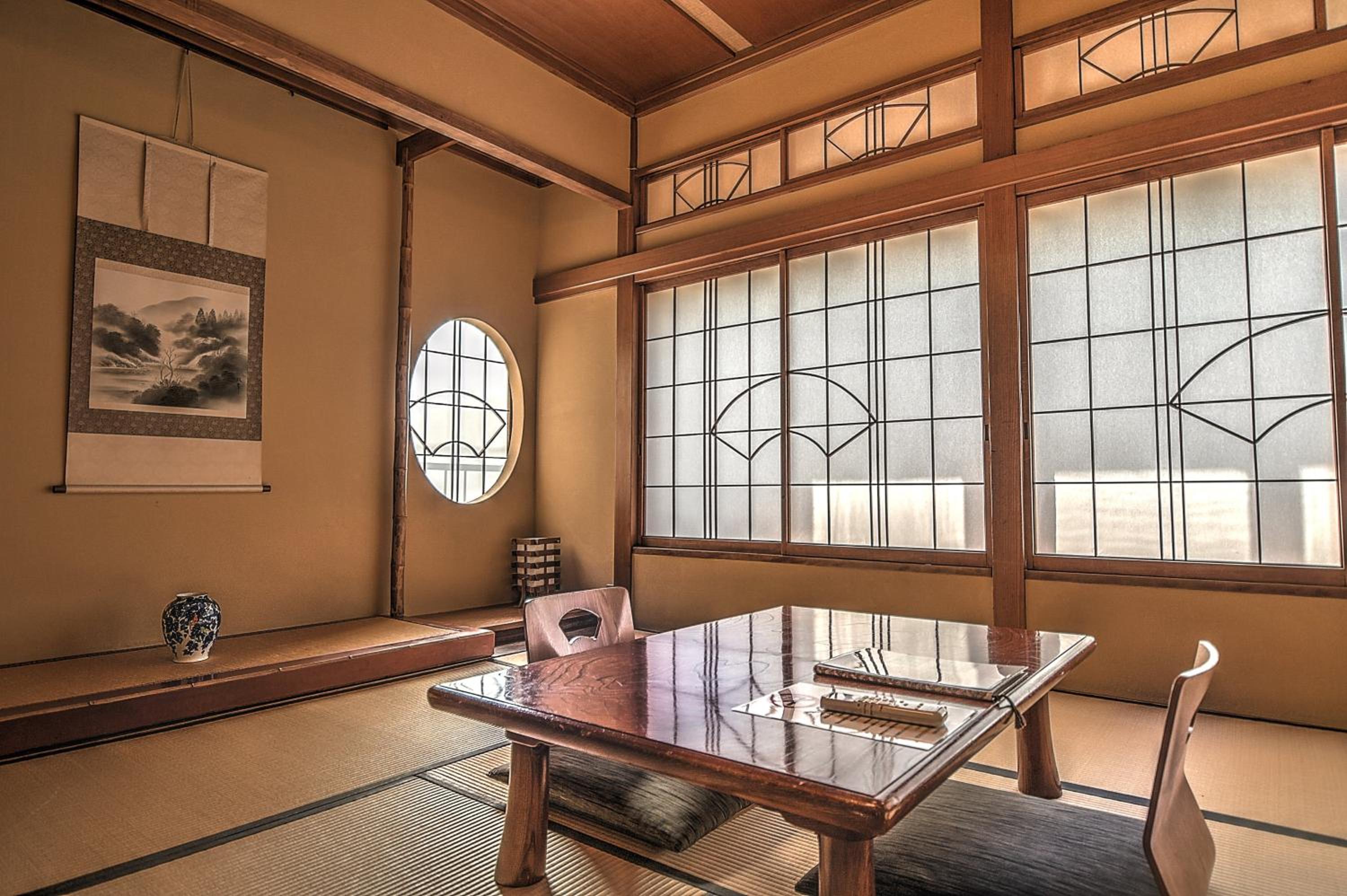 Japanese-Style Room with Private Toilet and River View 