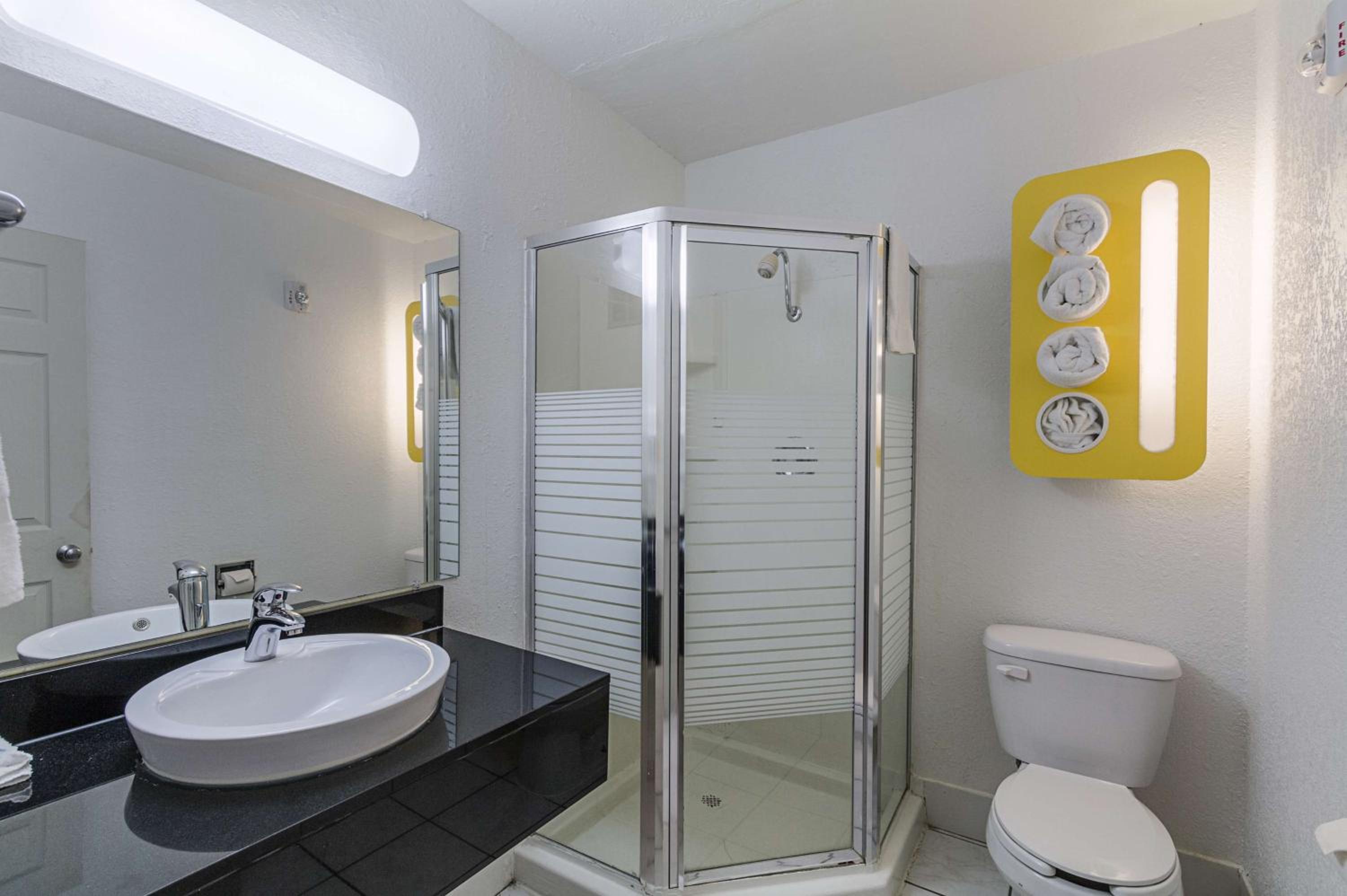 Quadruple Room - Non-Smoking