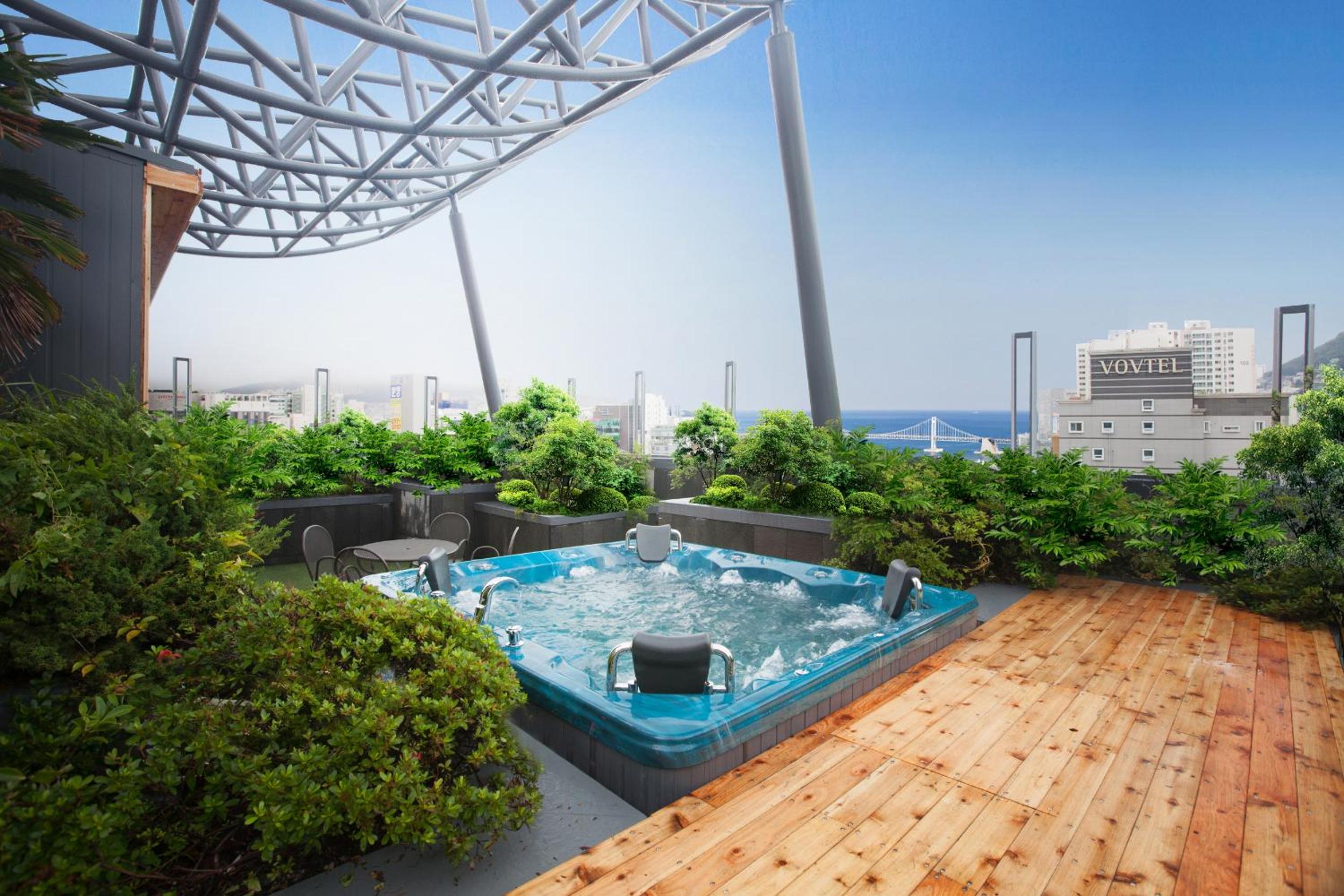 Premium Quadruple Room