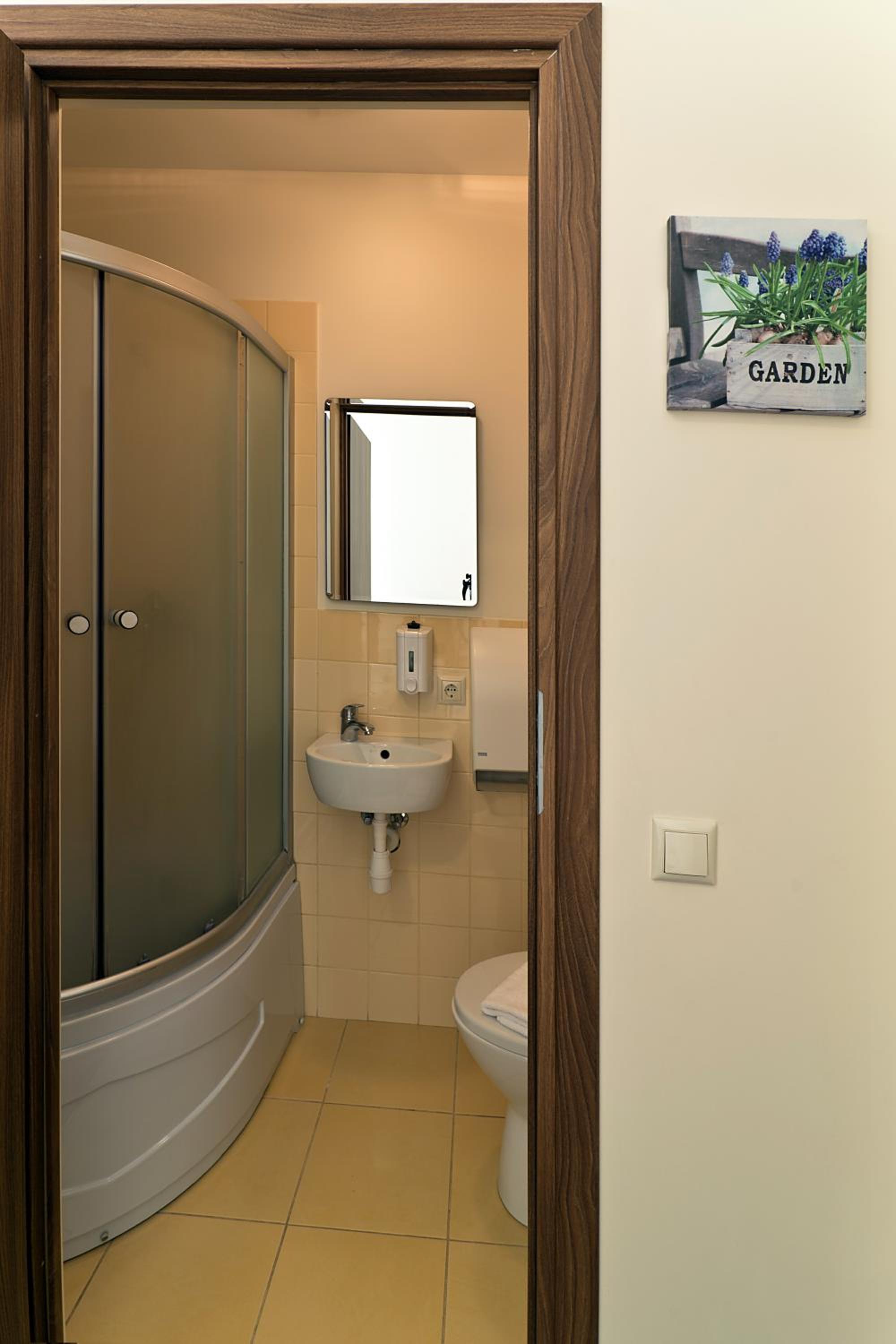 Single Room with Shower