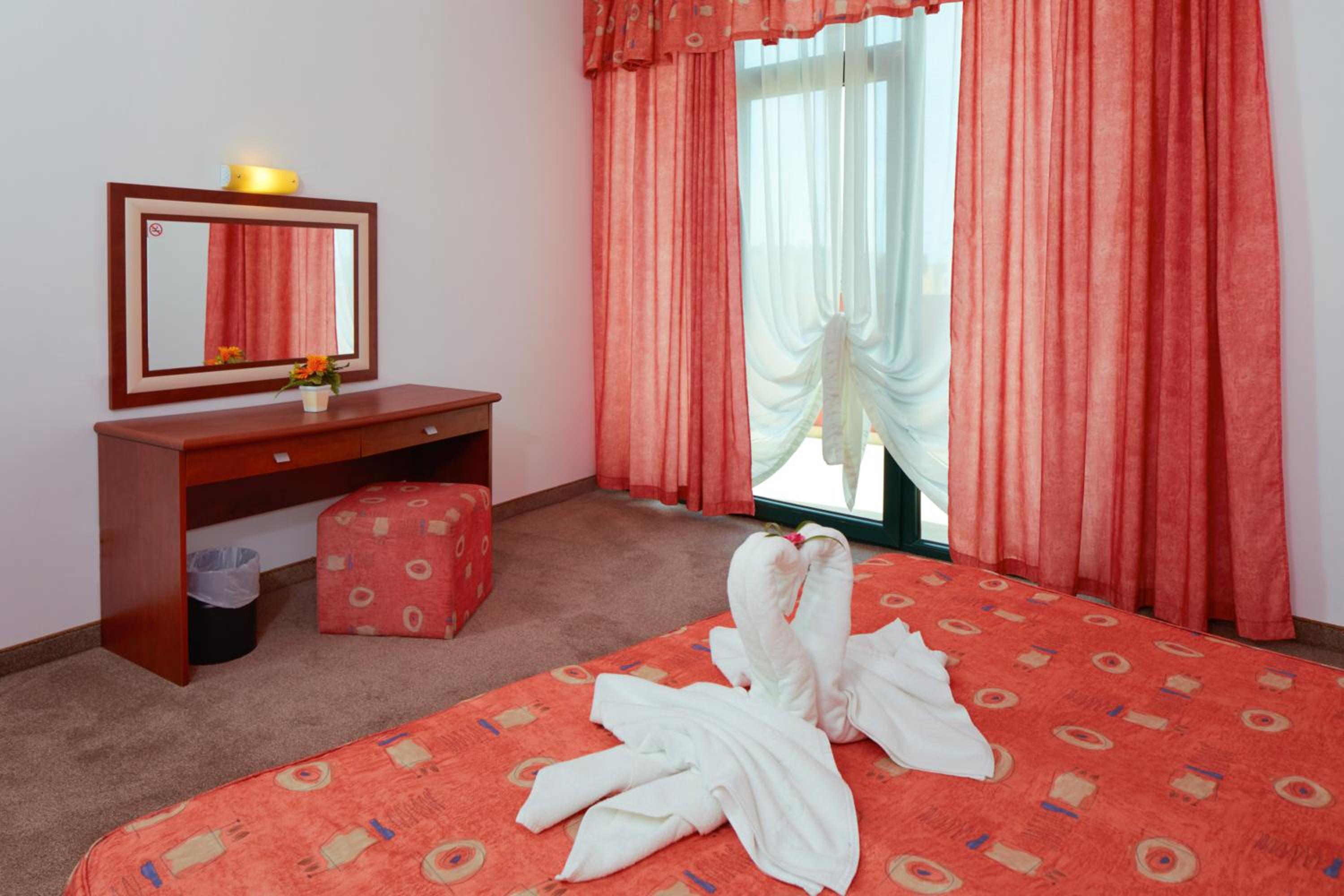 Apartment with Balcony (2 Adults + 2 Children)