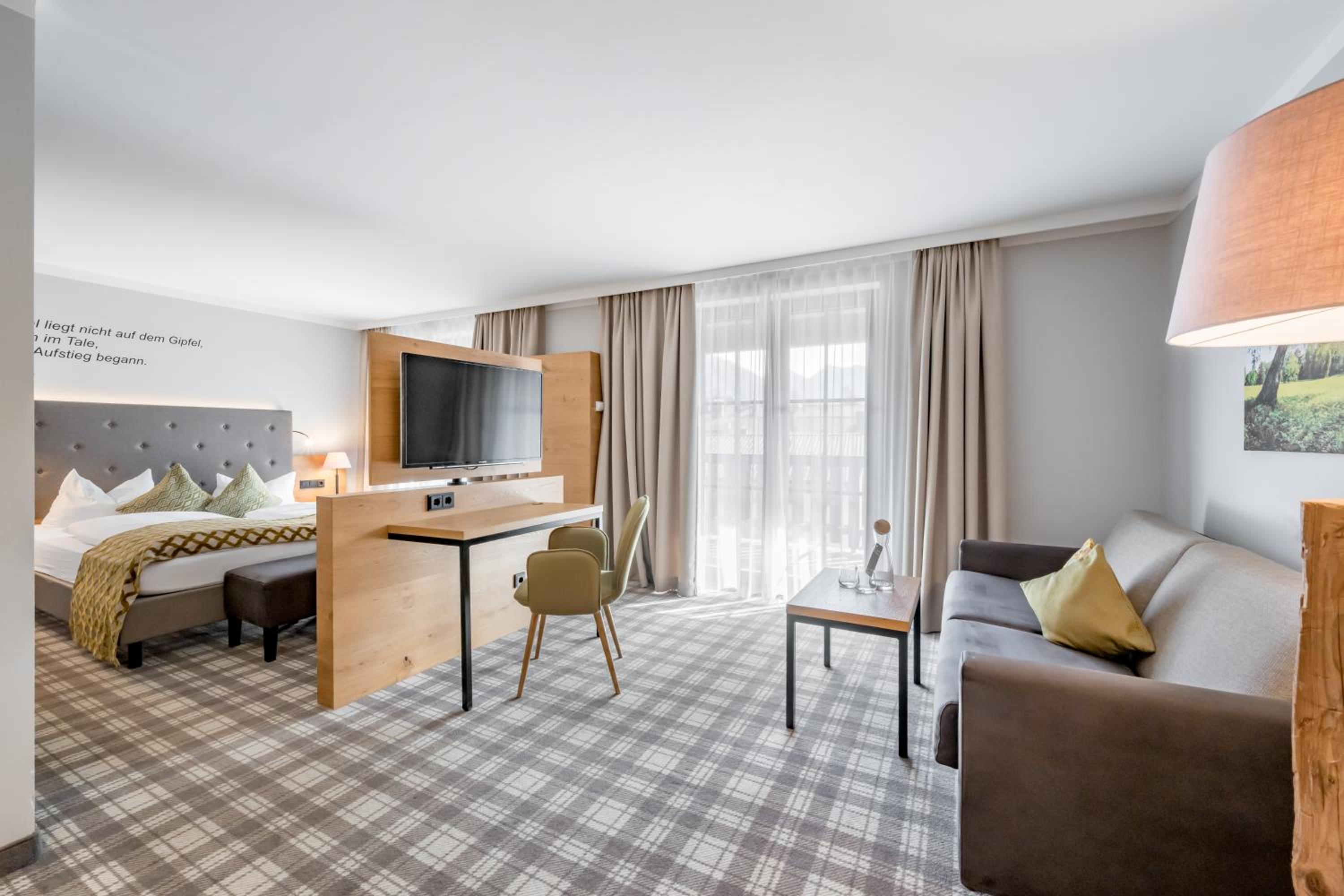 Junior Suite with Mountain View