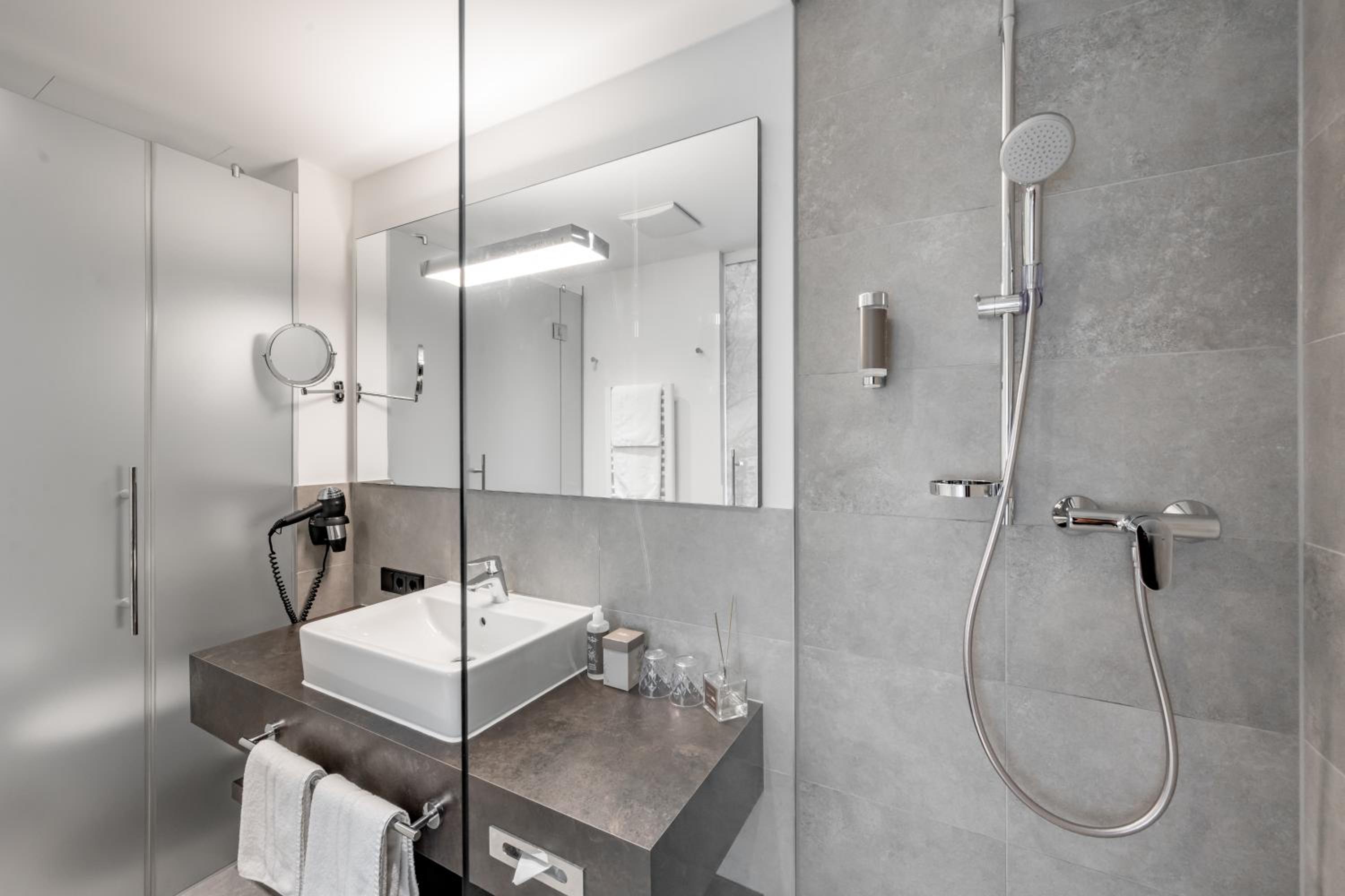 Junior Suite with Mountain View