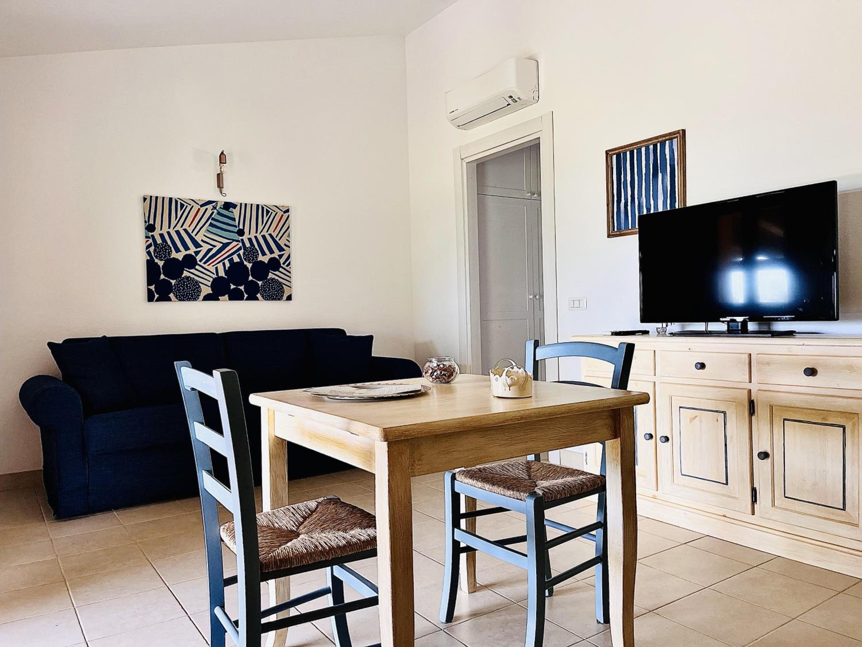 One-Bedroom Apartment with View