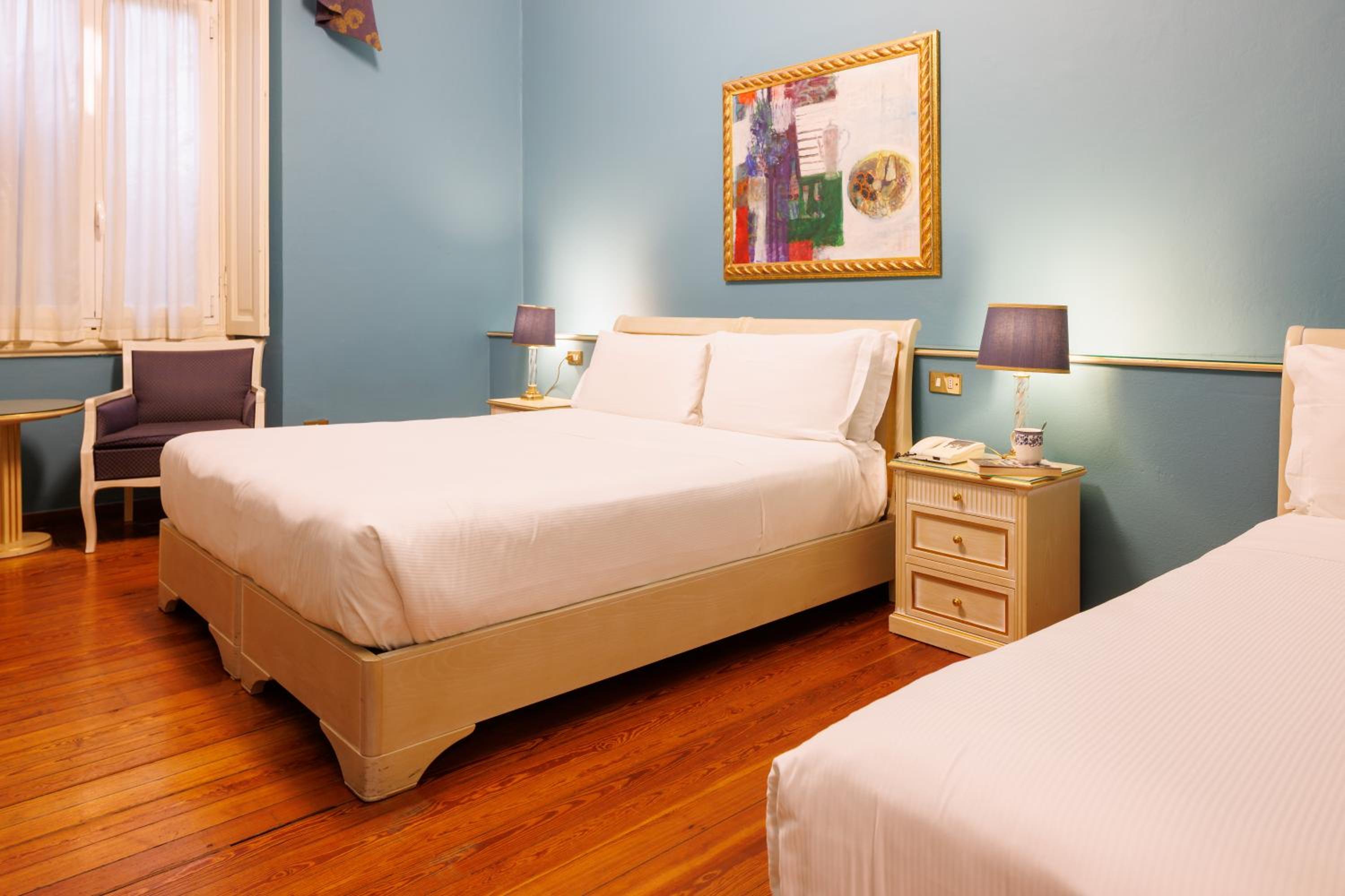 Large Double or Twin Room