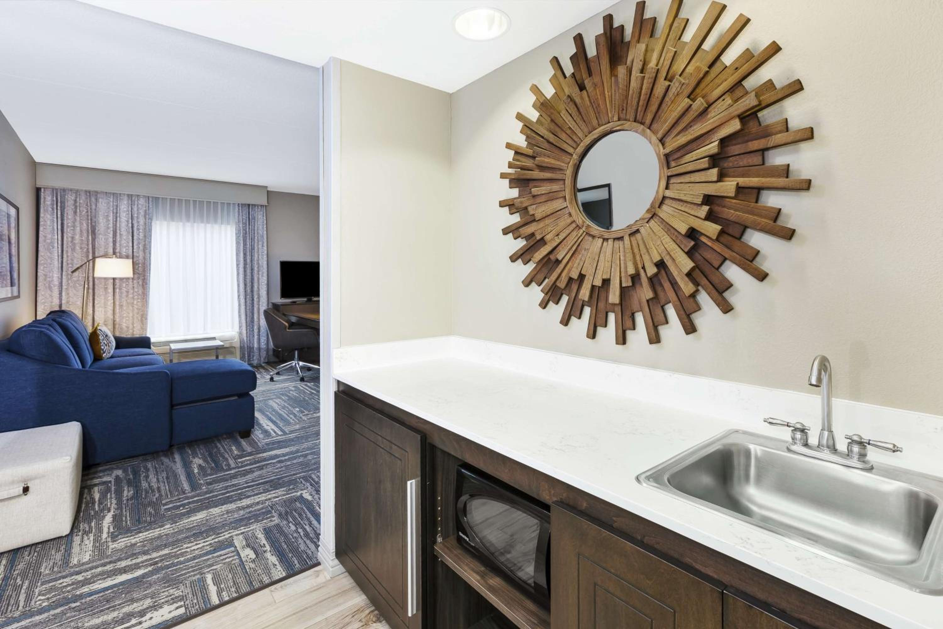 Queen Studio Suite with Two Queen Beds - Non-Smoking