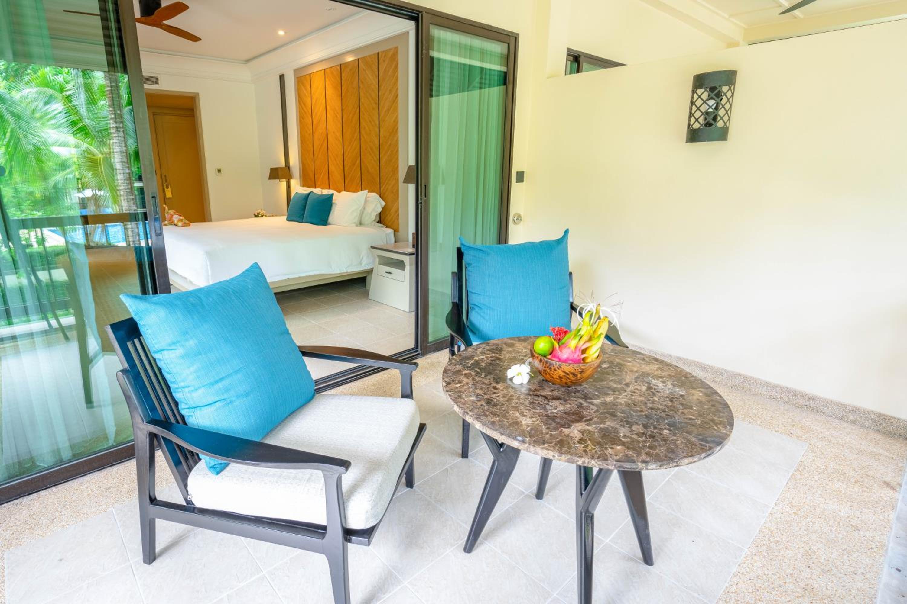 Deluxe Garden Pavilion King Room (Lower Floor) - Free Airport Shuttle
