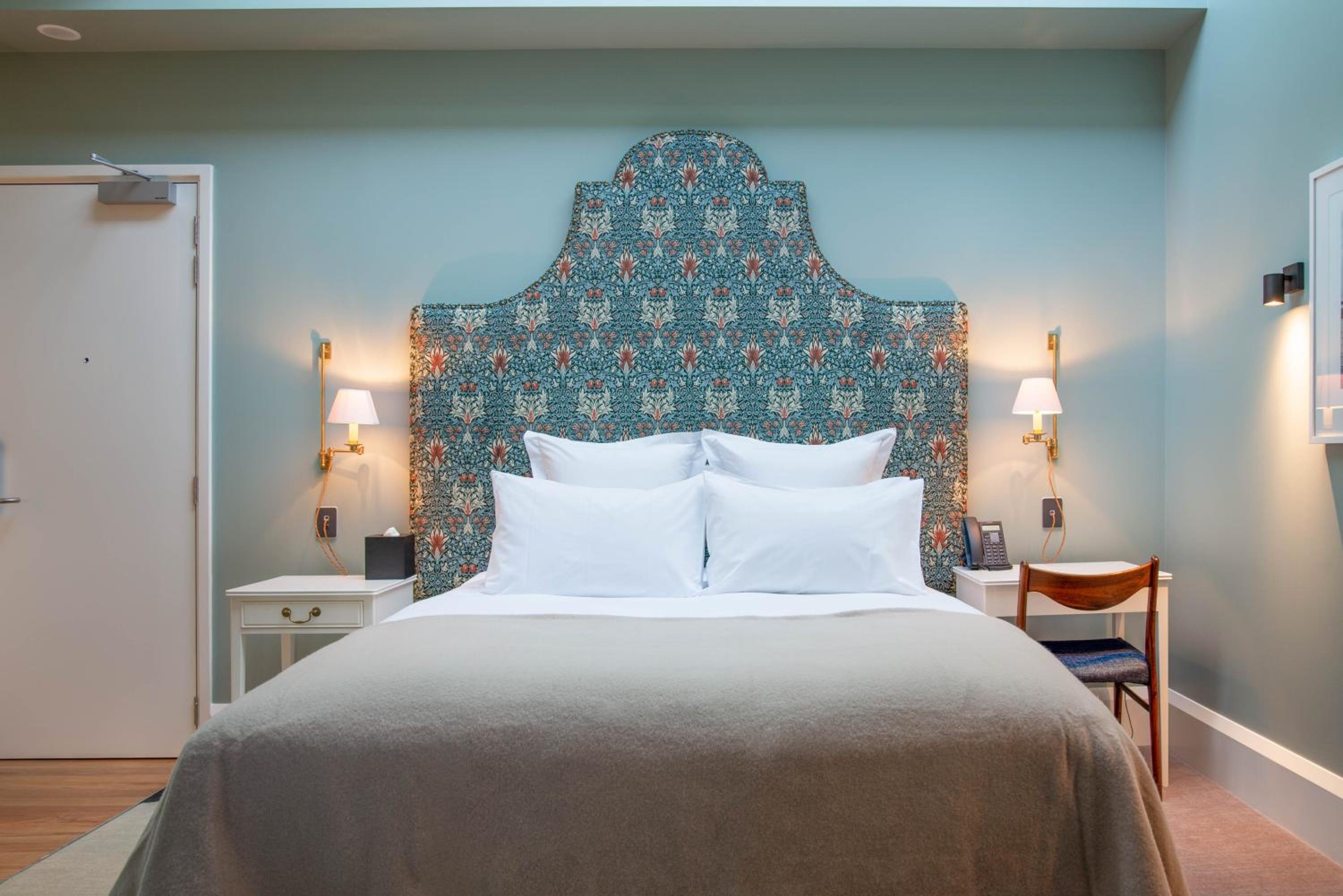 Prestige Skylight Room