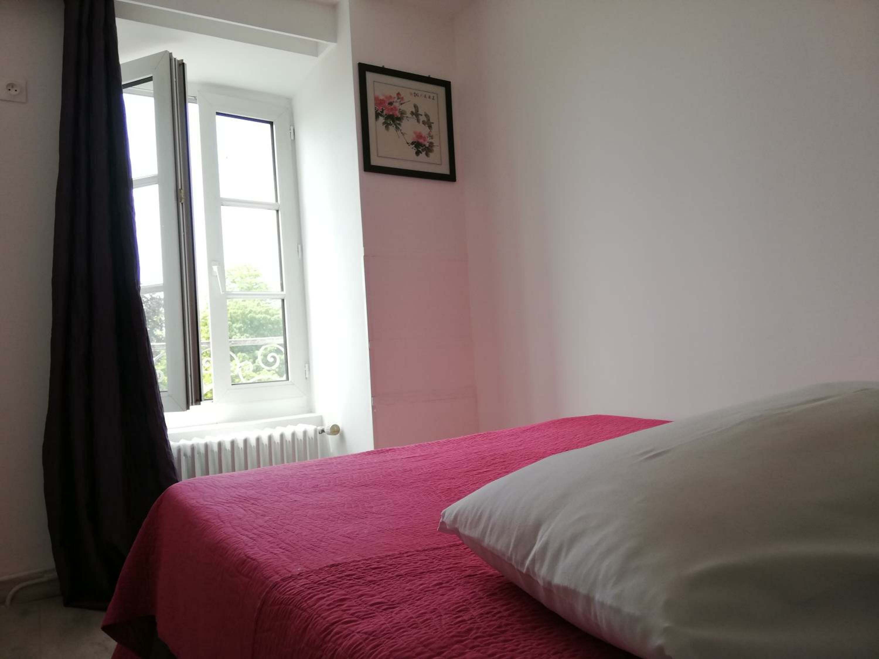 Apartment with Shower