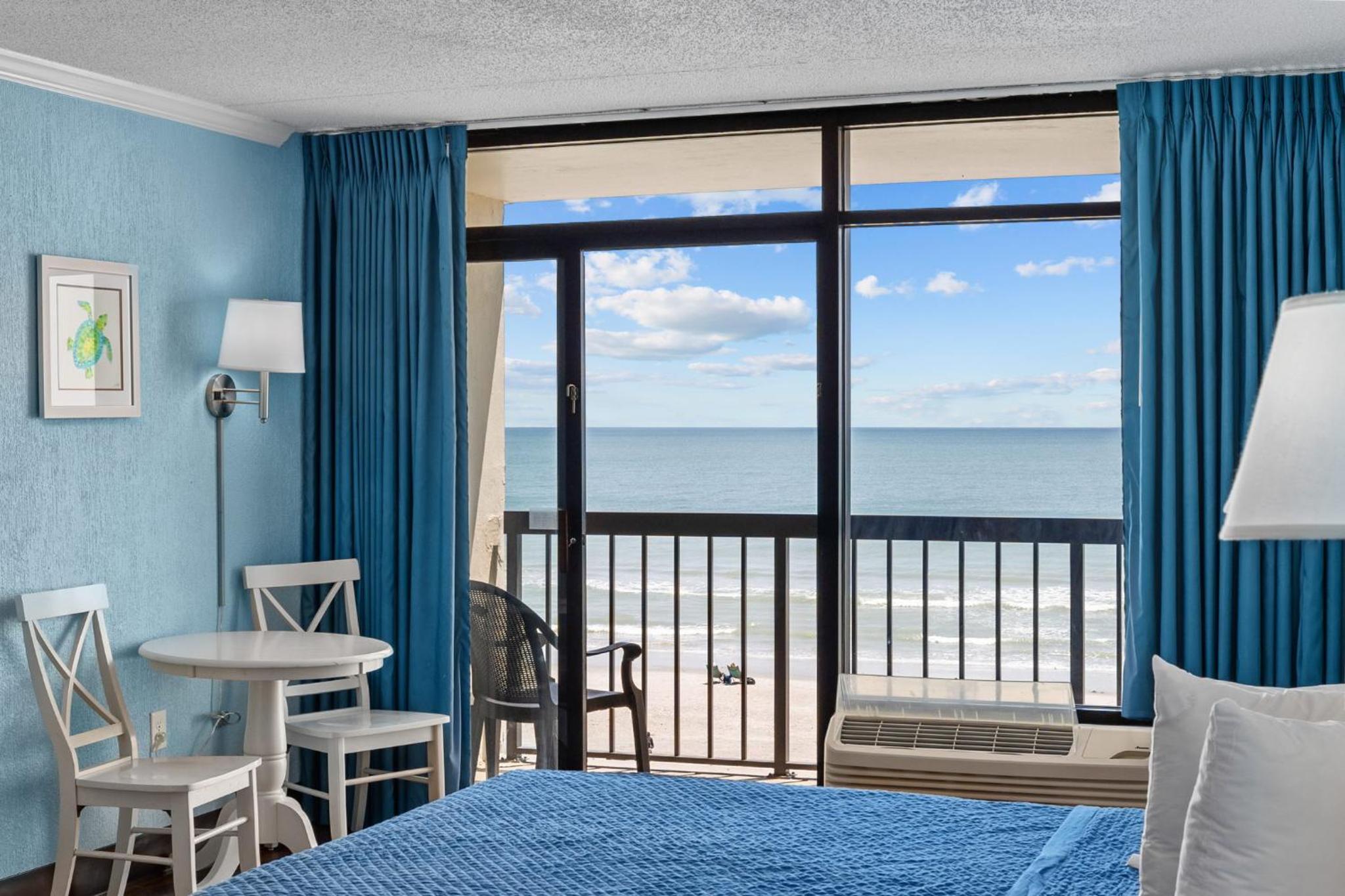 Deluxe Room with Two Queen Beds - Oceanfront