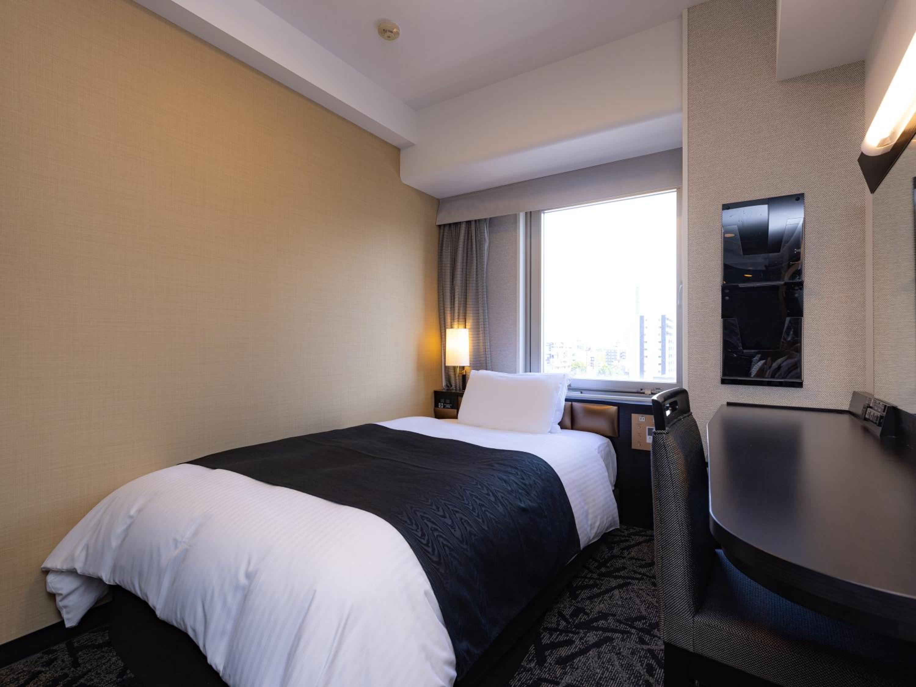 Single Room - Non-Smoking