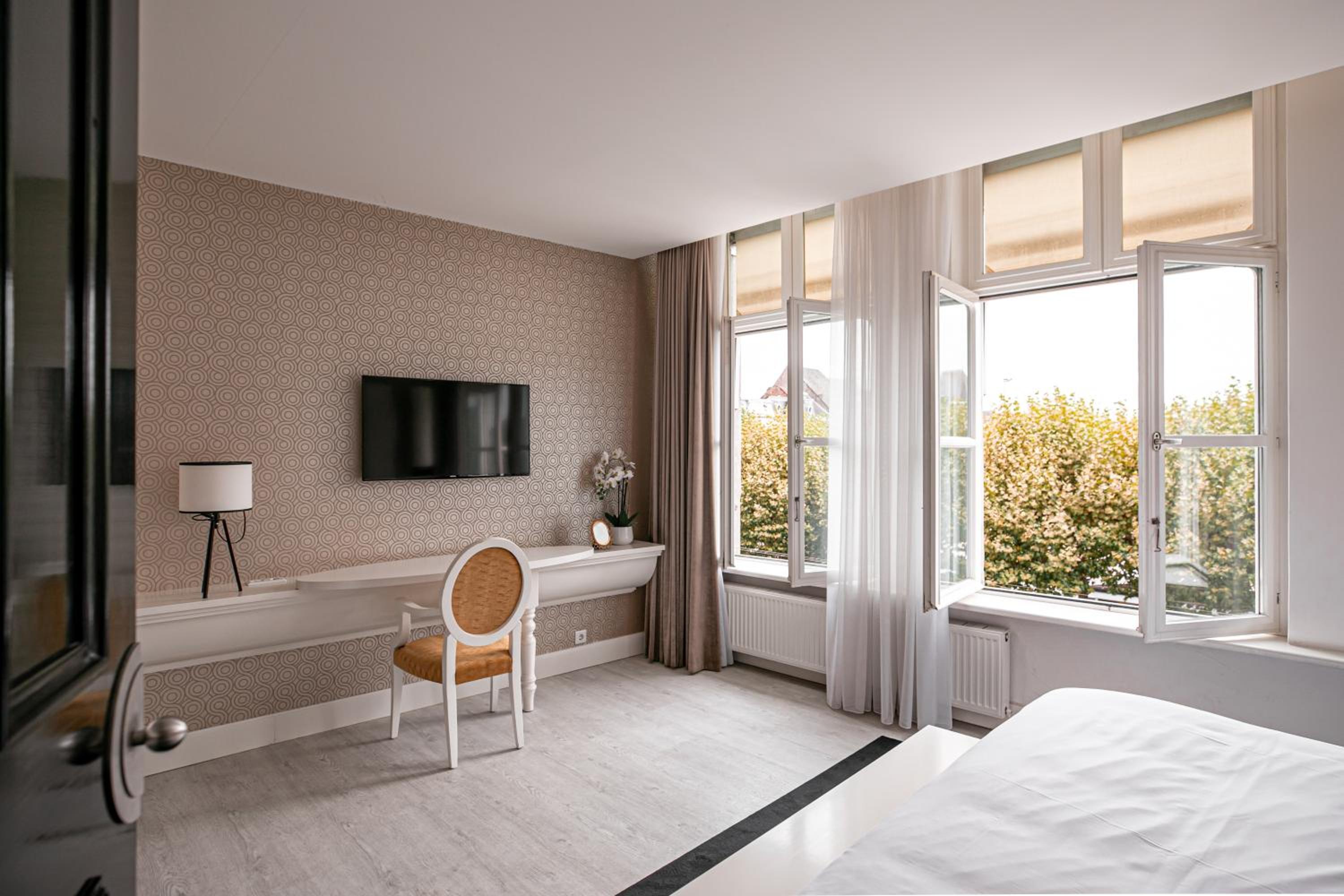 King Room with City View