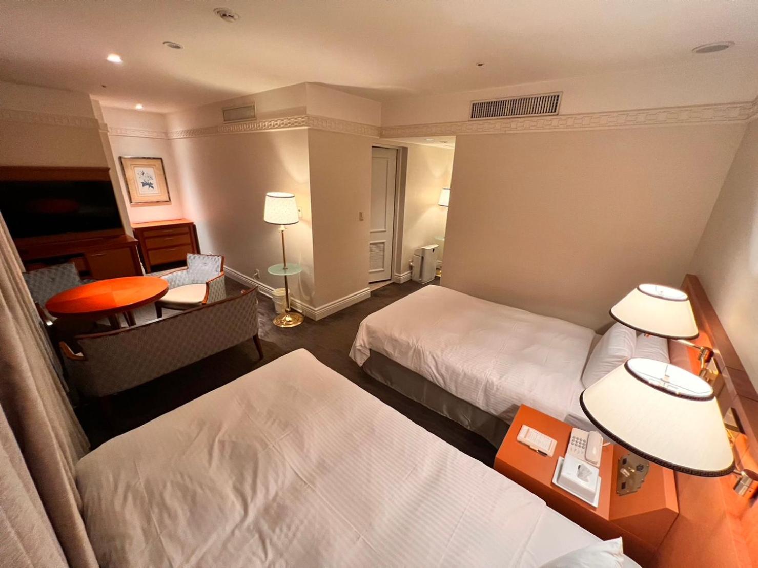 Junior Suite - Non-Smoking