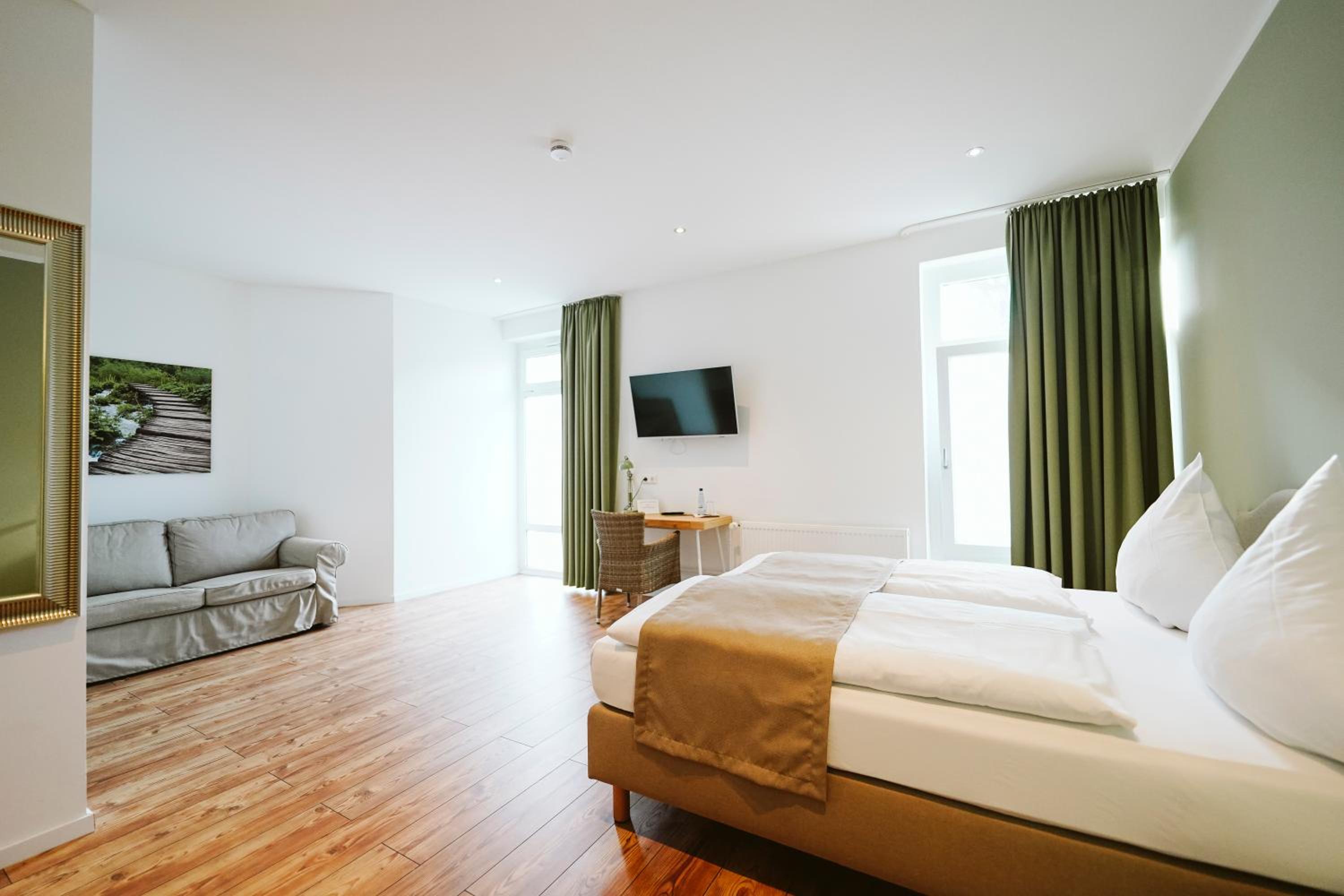 Deluxe Queen Room with Two Queen Beds