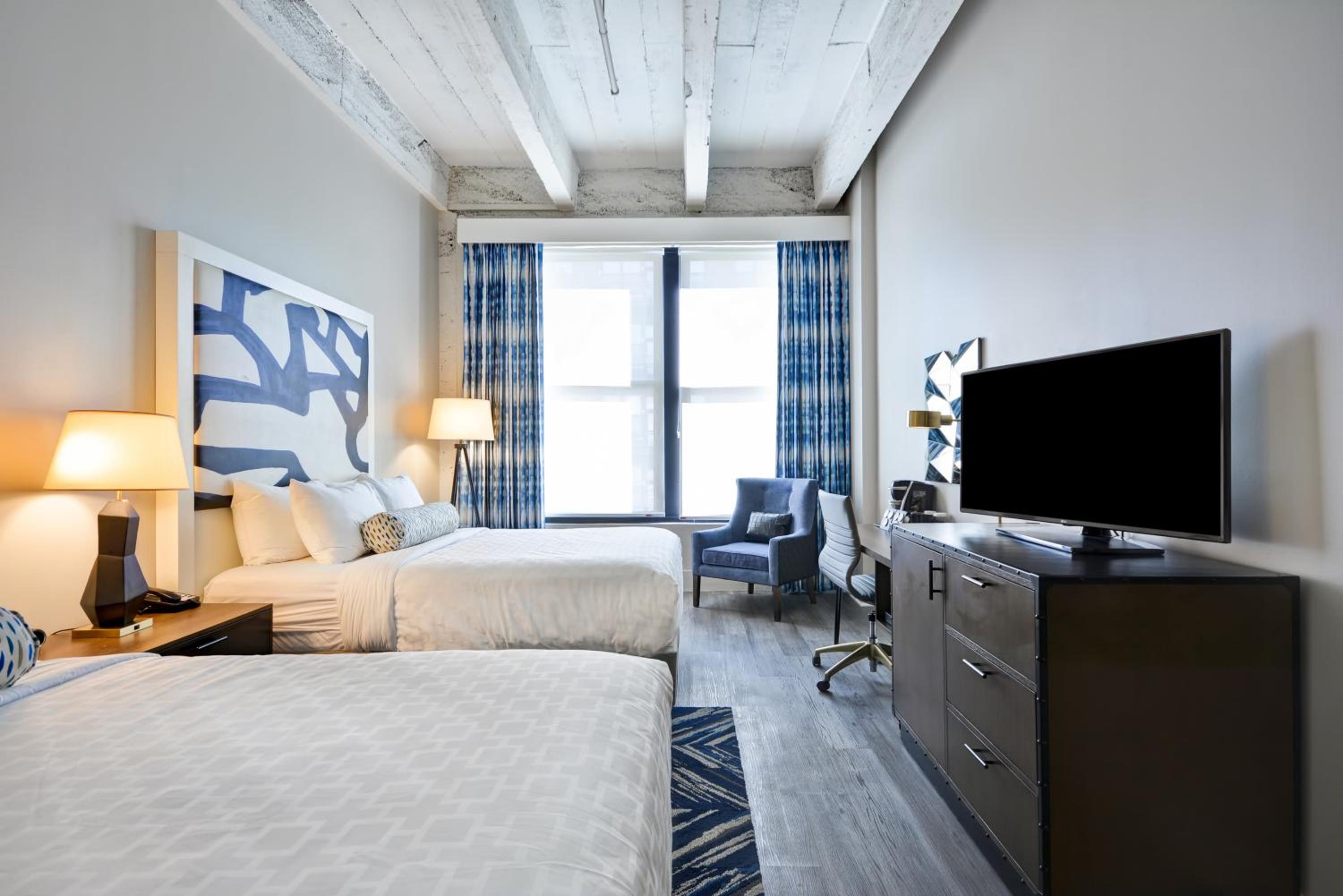 Room with Two Beds - Hearing Accessible - Non-Smoking