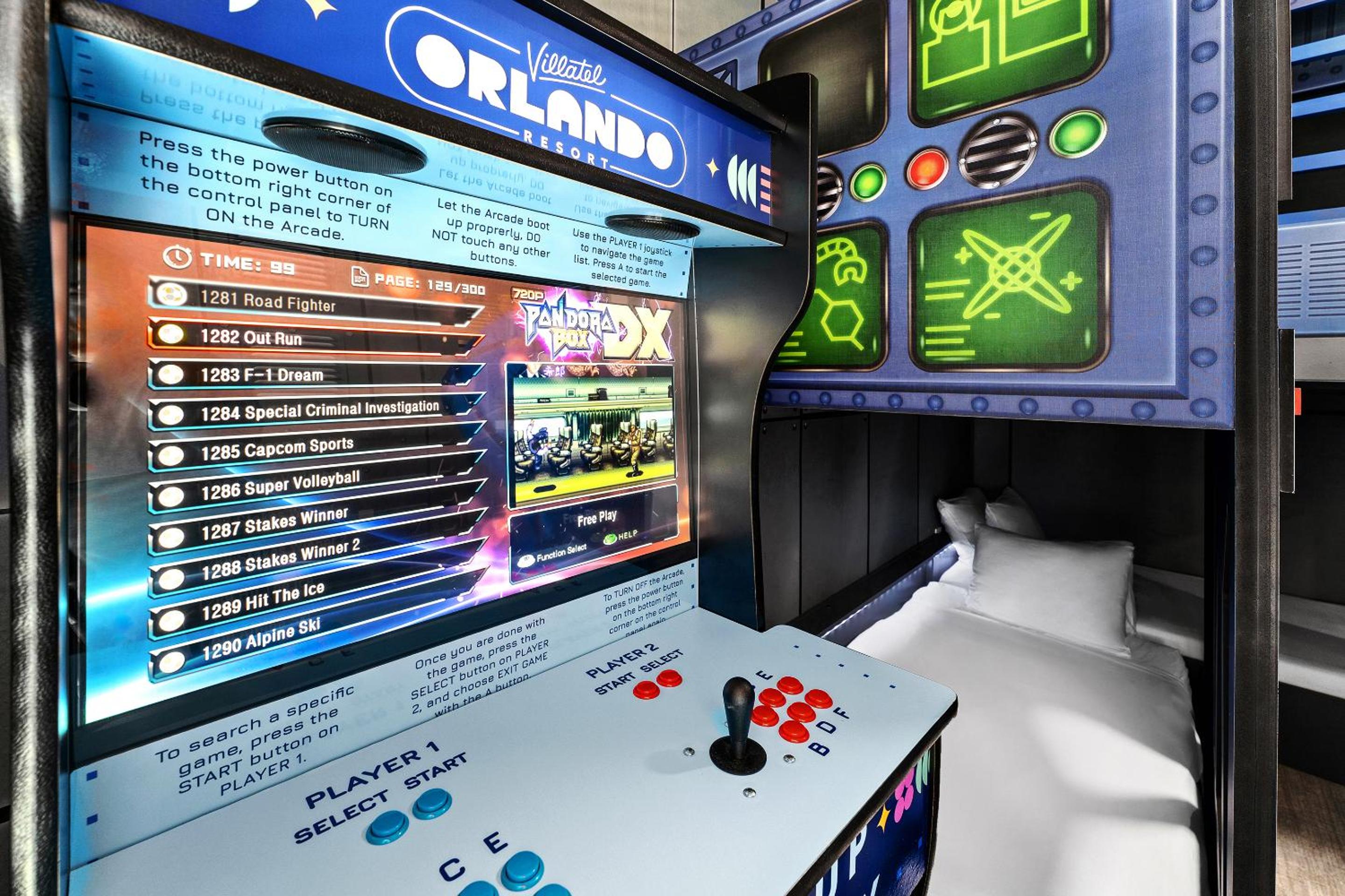 5 Bedroom Townhome with Kitchen, Living Lounge with Private Pool