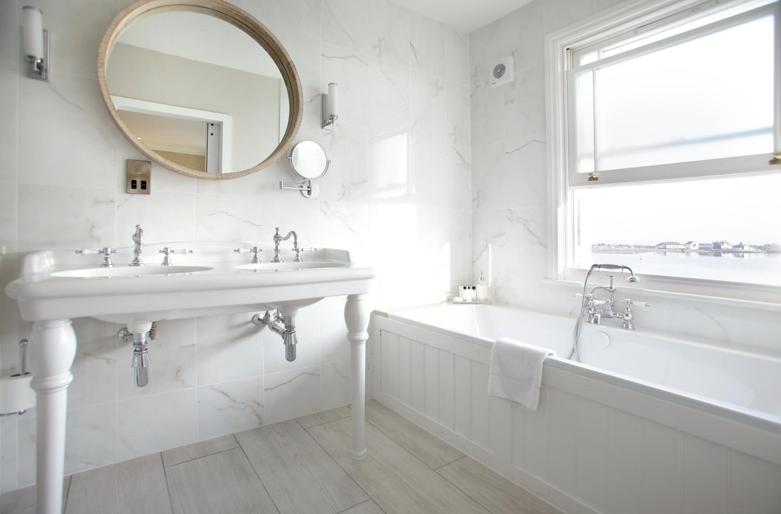 Deluxe Double Room with Harbor View