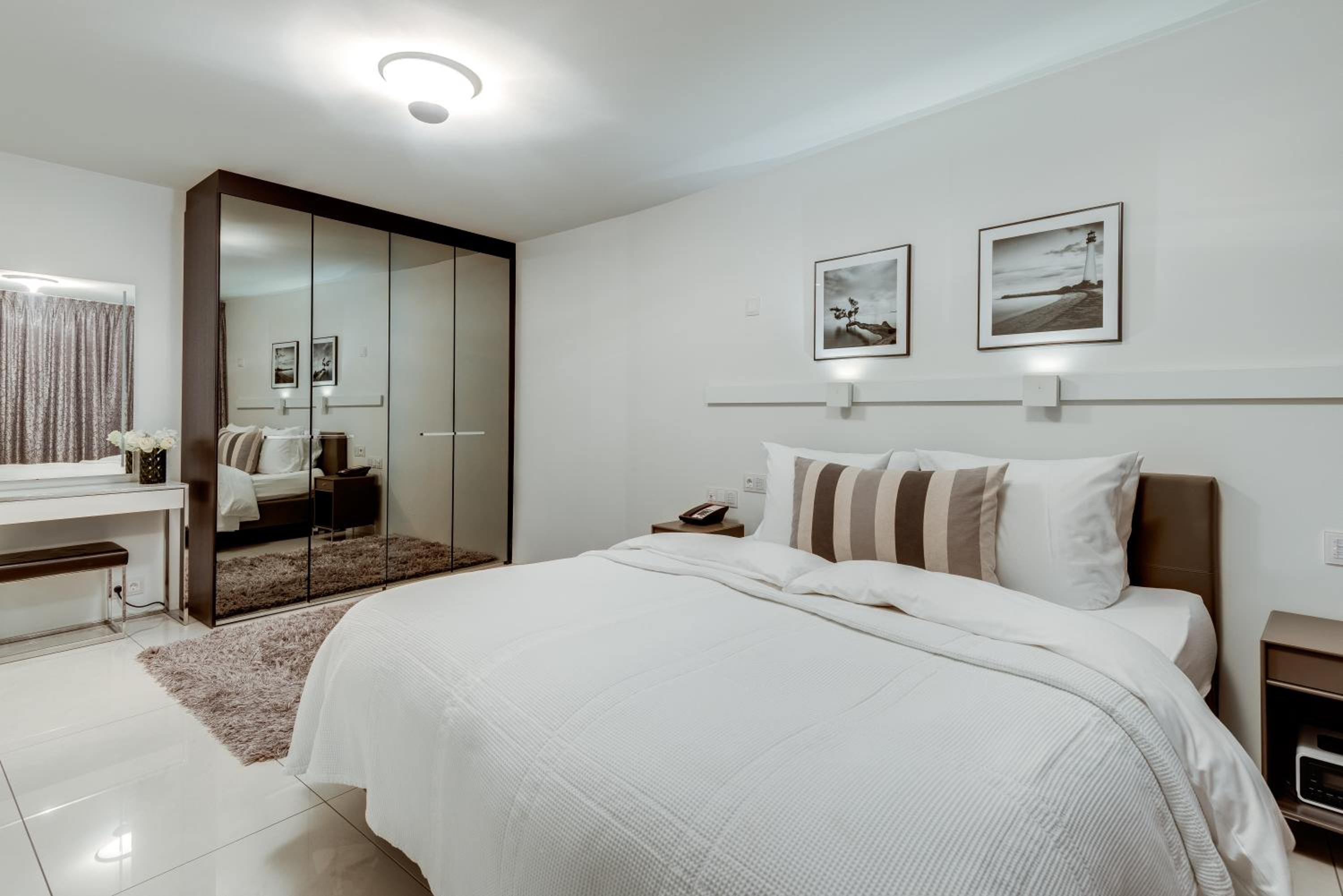 Penthouse Suite with Balcony