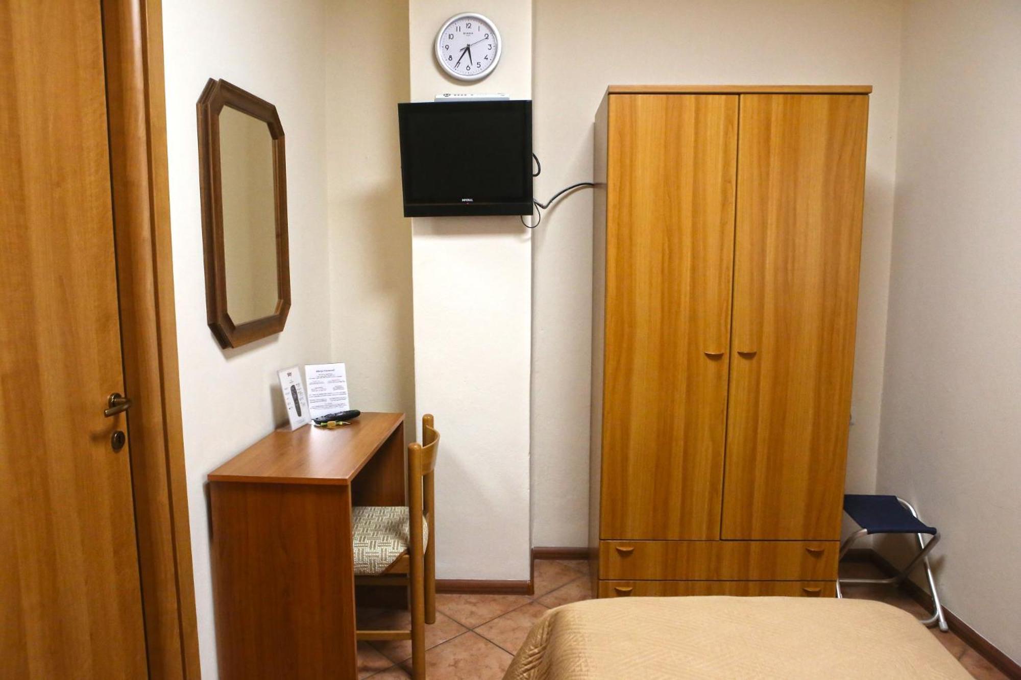 Deluxe Single Room