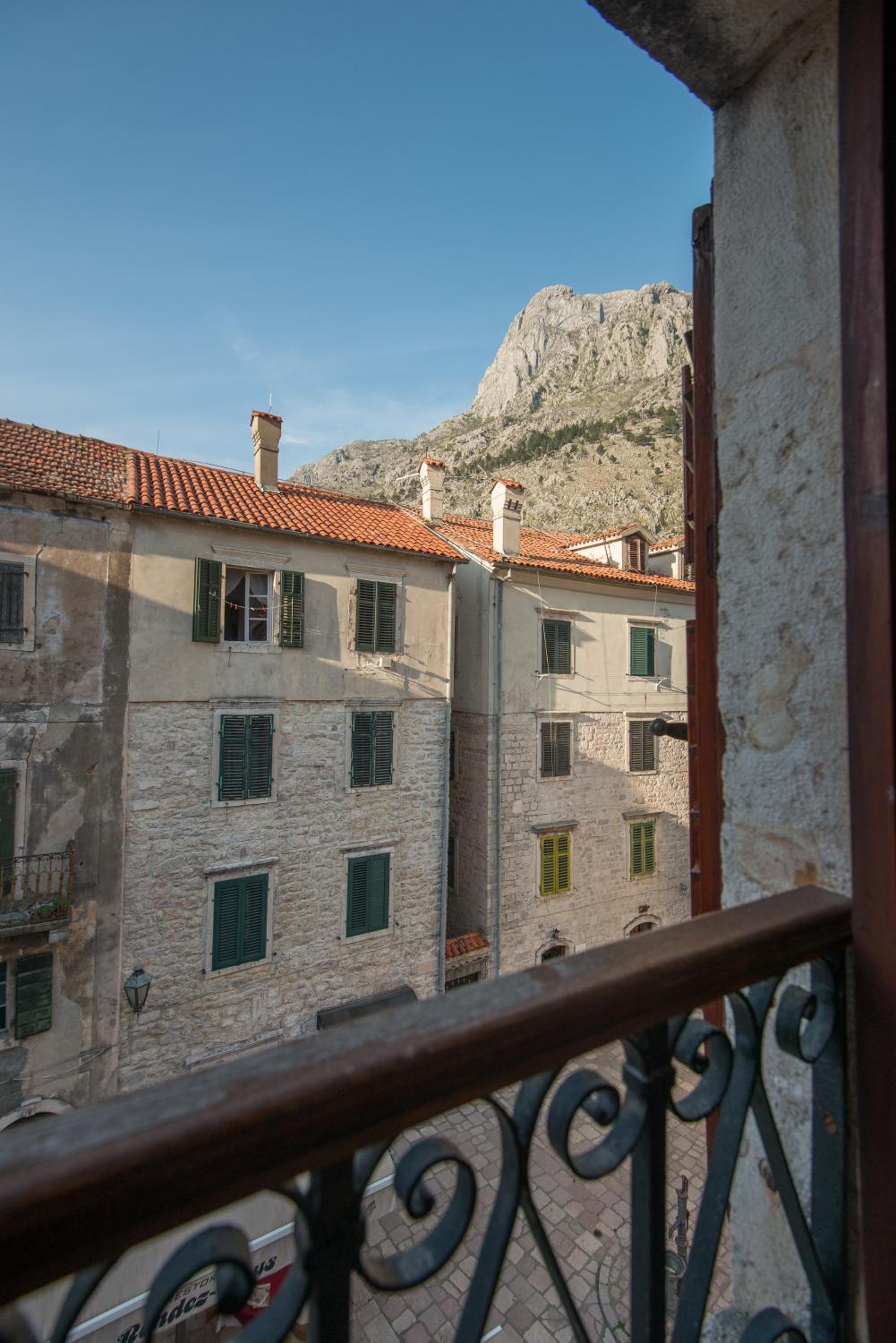 Suite with City View