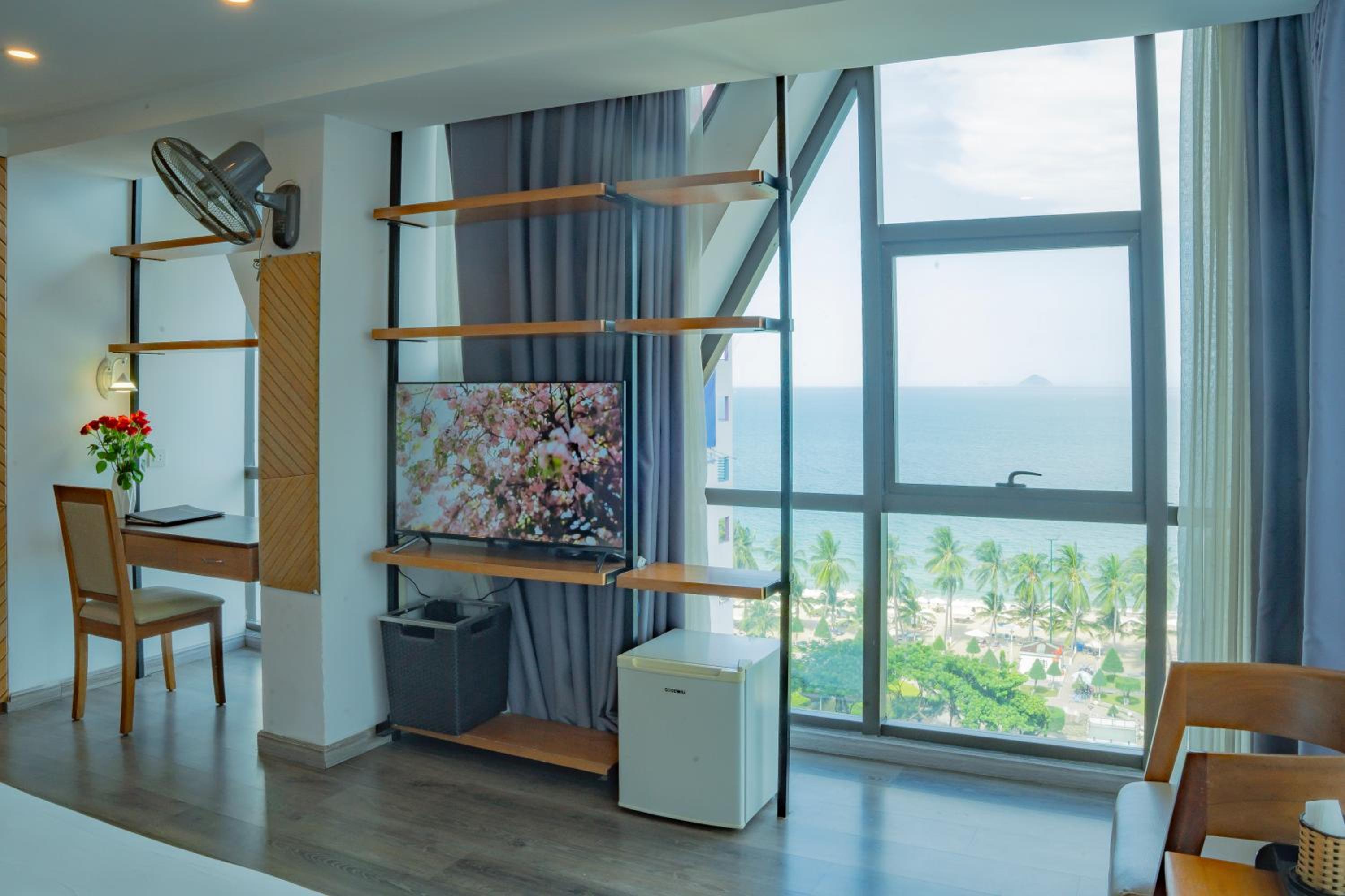 Senior Deluxe Room with Sea View