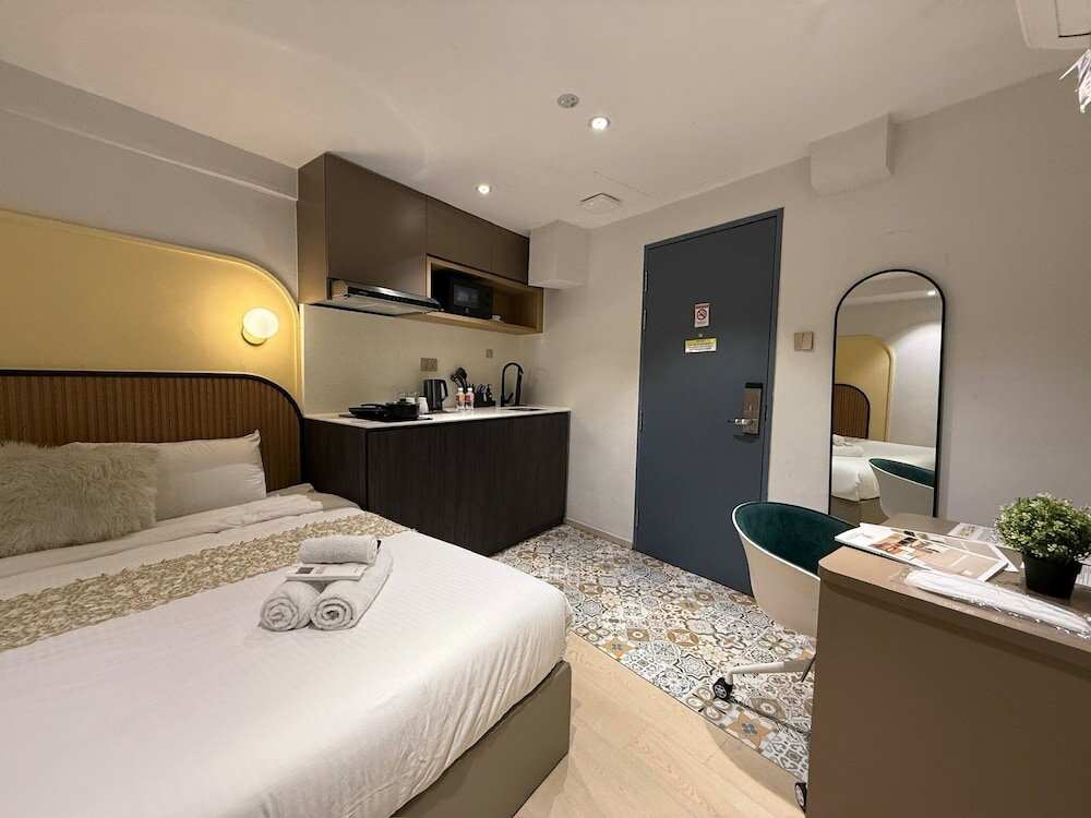 Standard Studio, 1 King Bed