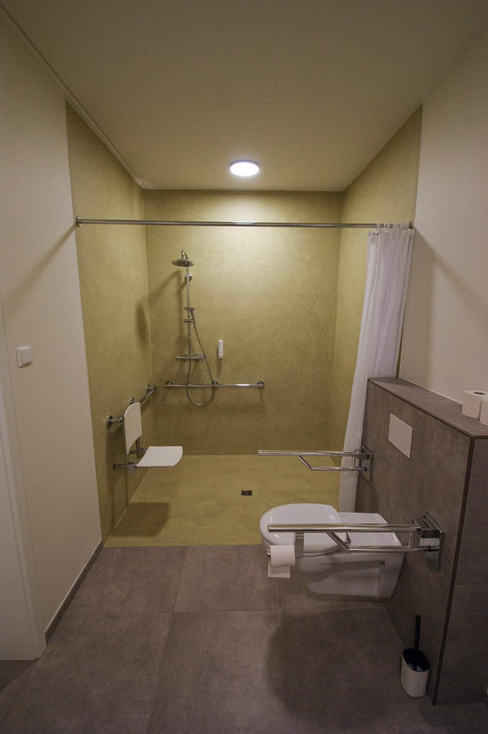 Twin Room - Disability Access