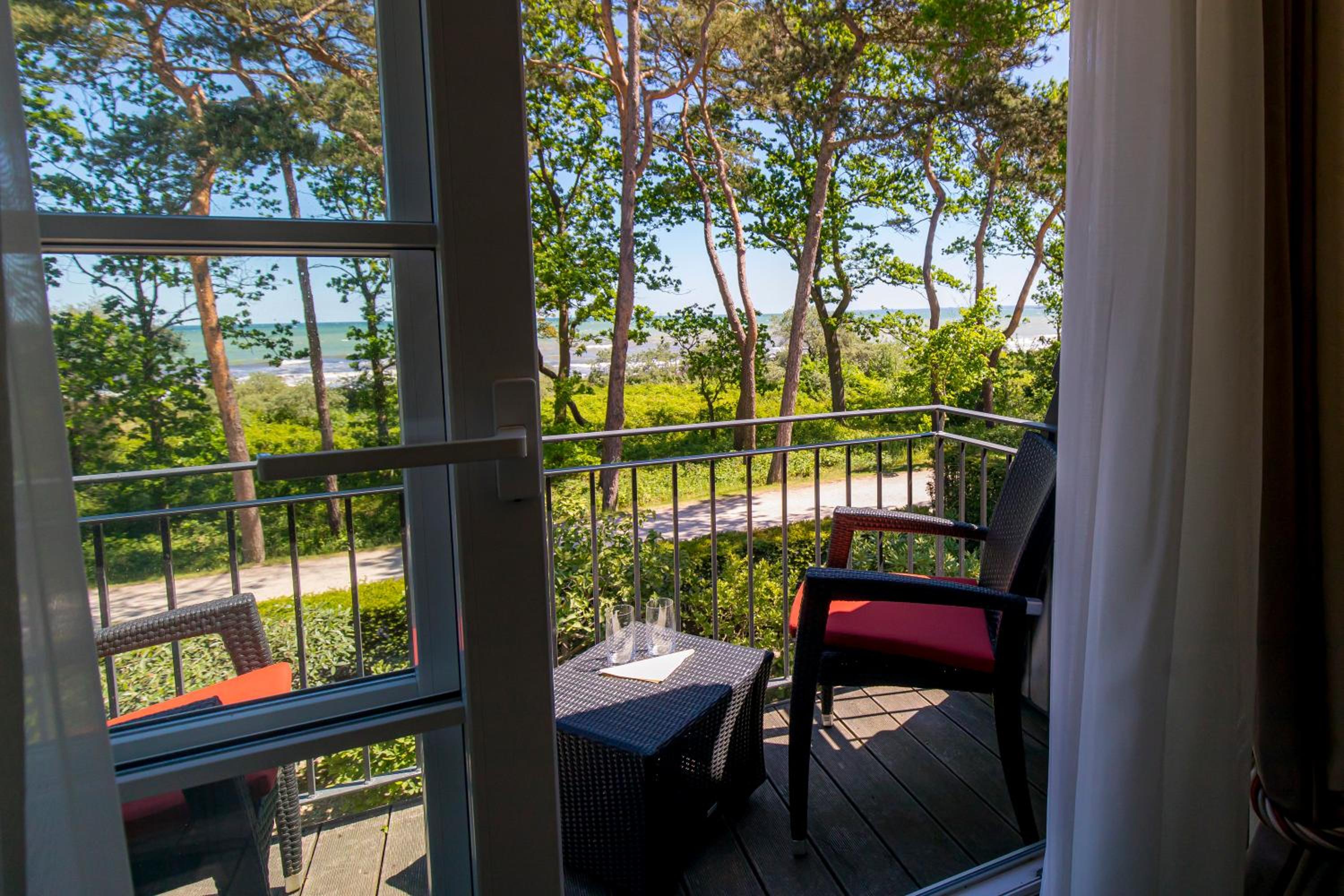 Deluxe Double Room with Balcony and Sea View - 7