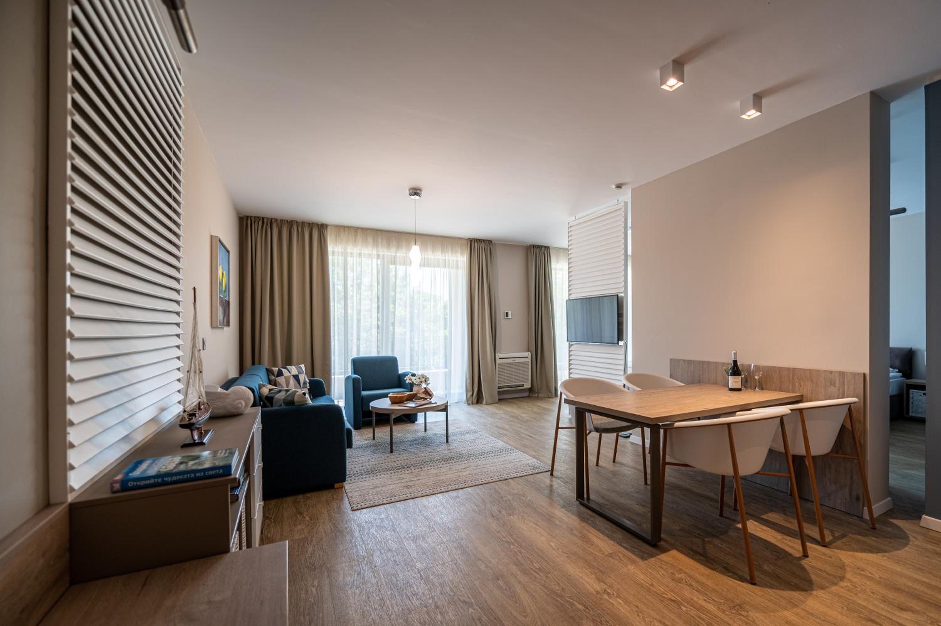 Deluxe Suite with Garden View