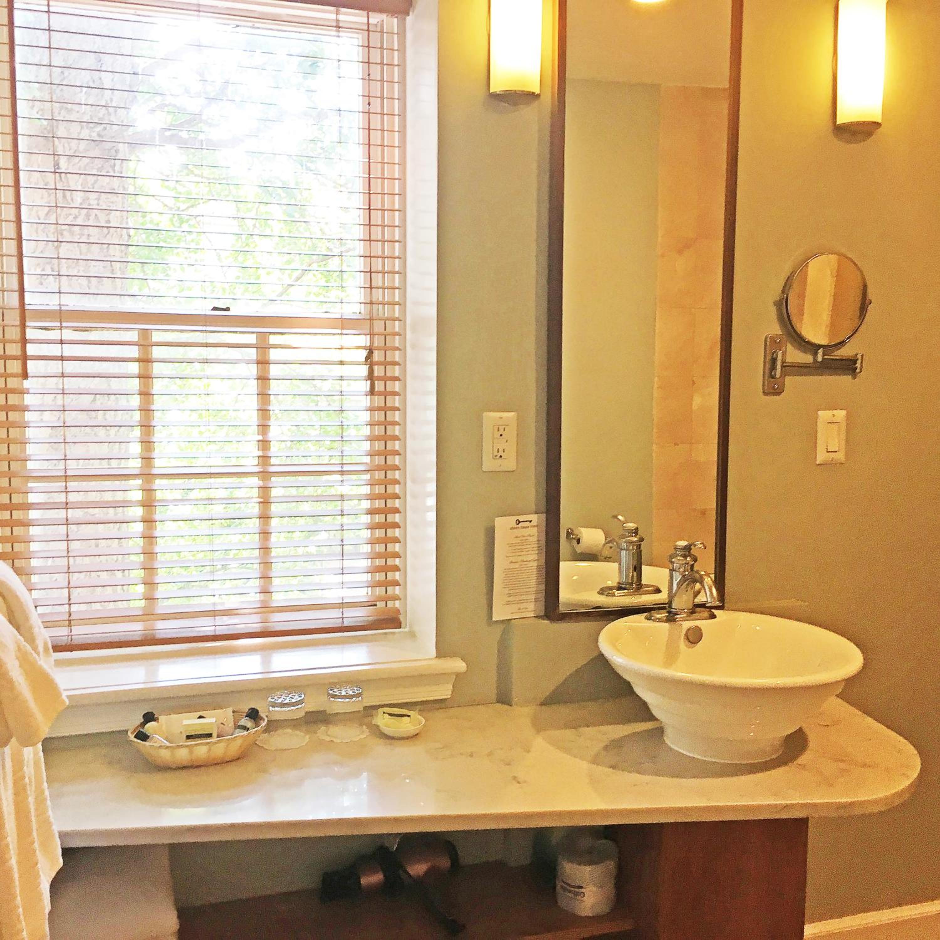 Apartment with Garden View