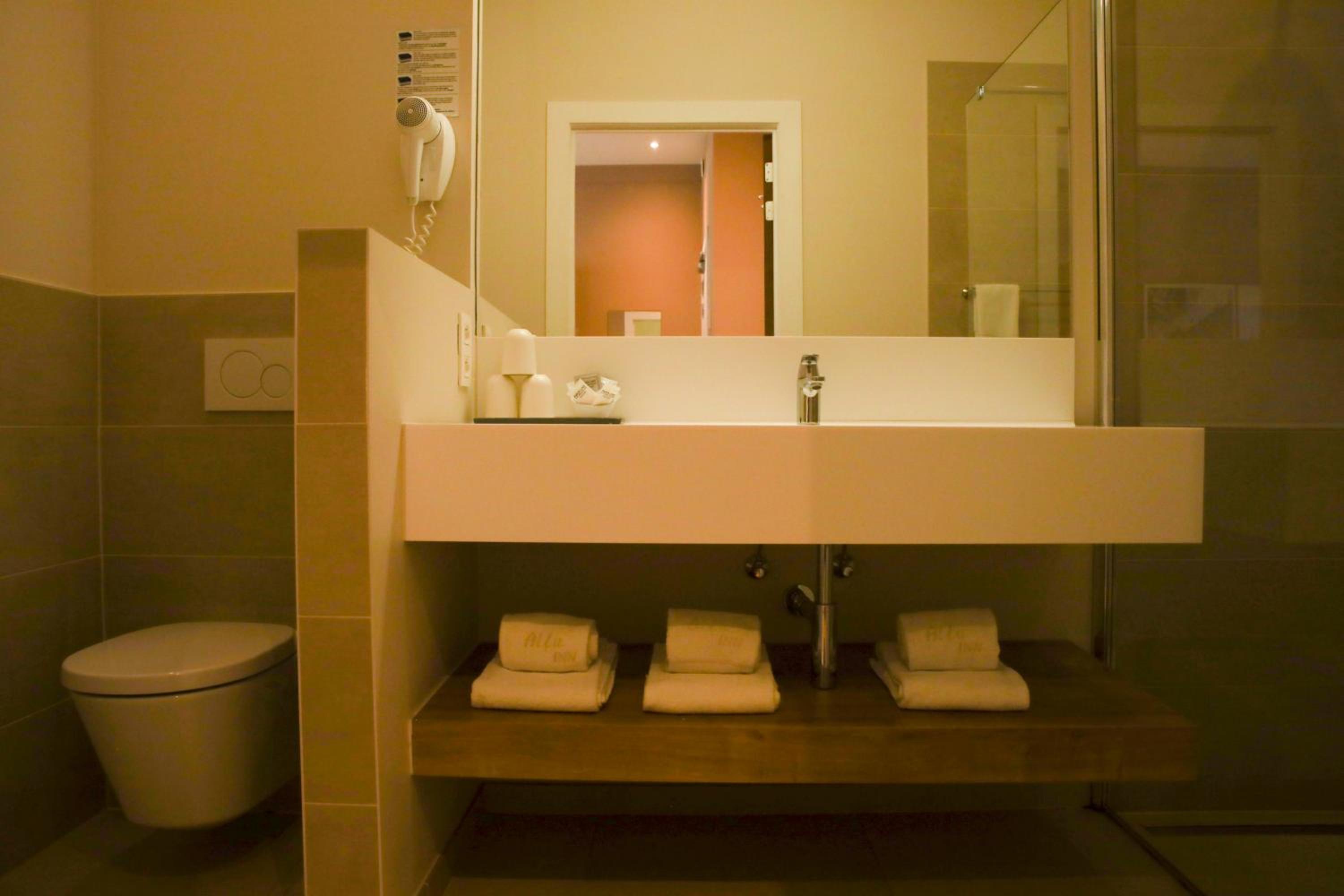Junior Suite with Shower