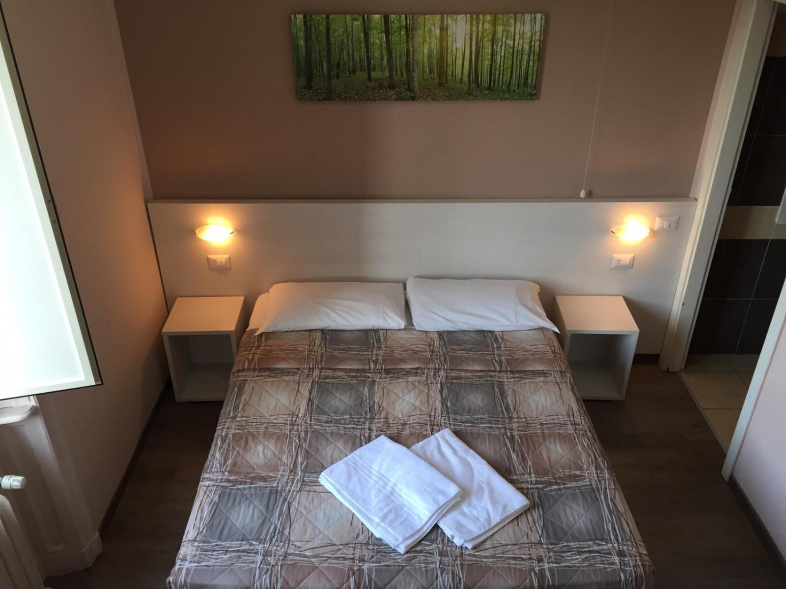 Double or Twin Room with Bathroom