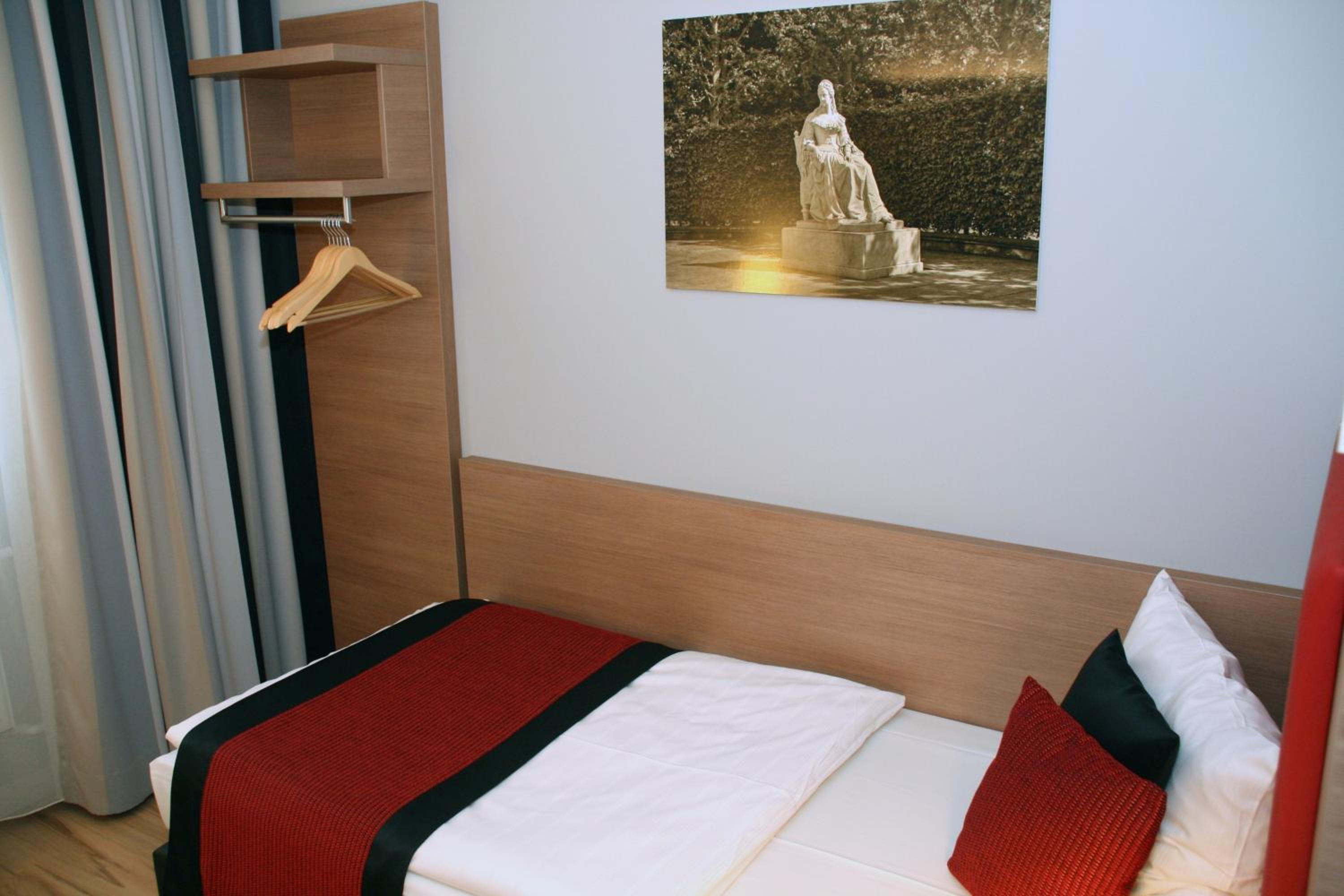 Small Economy Single Room 
