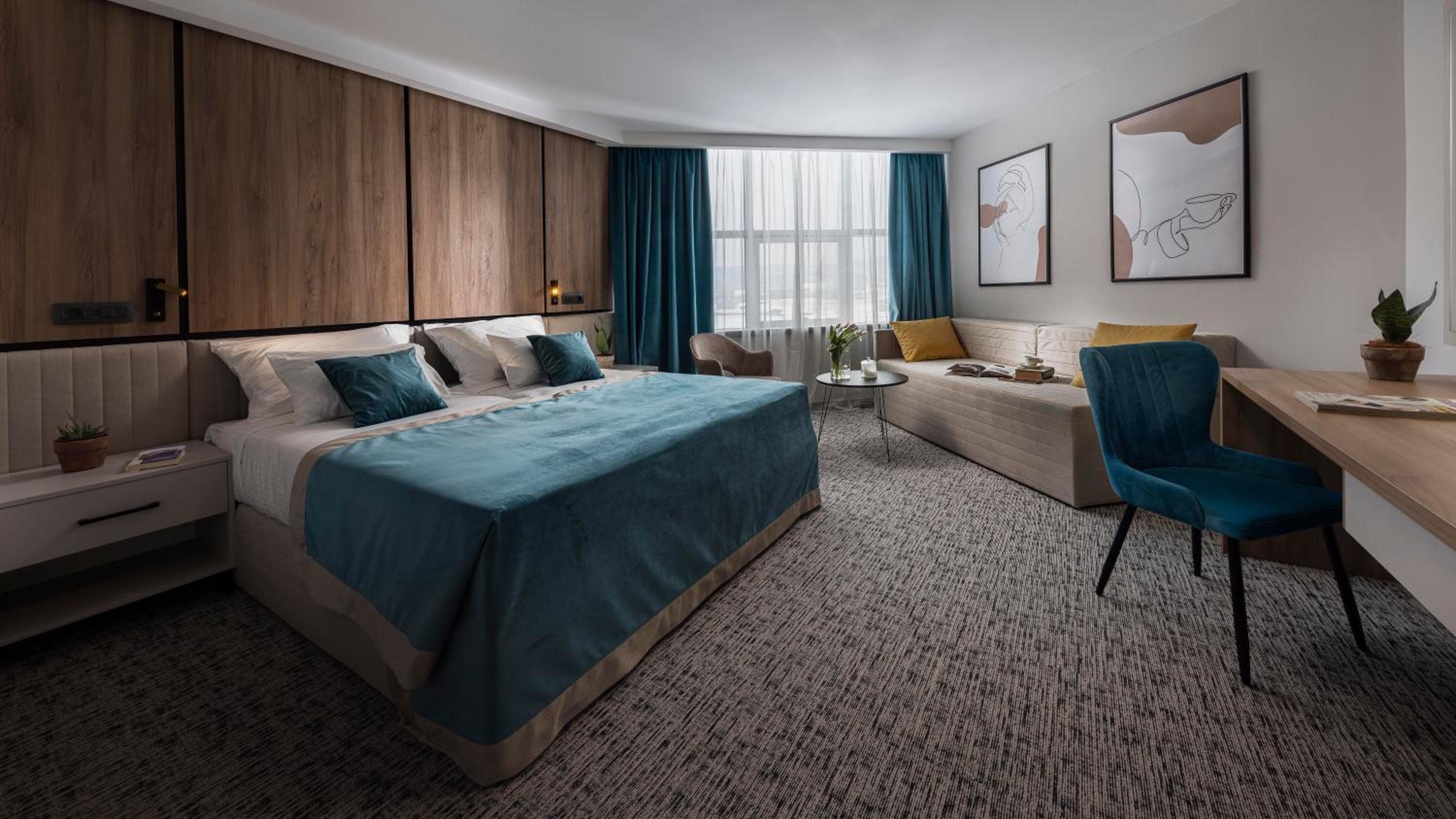 Deluxe Double Room with Extra Bed