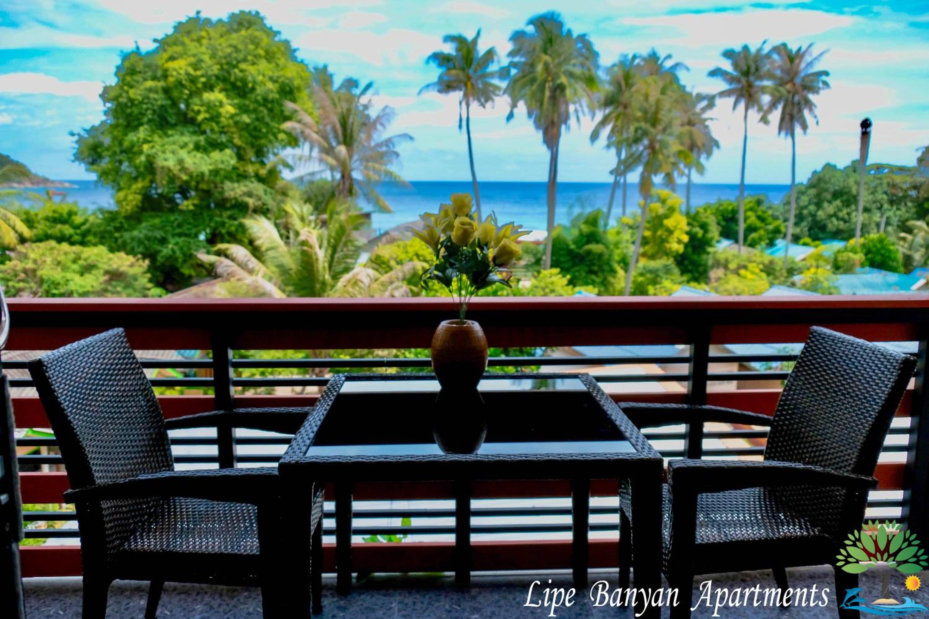 Studio with Balcony and Sea View