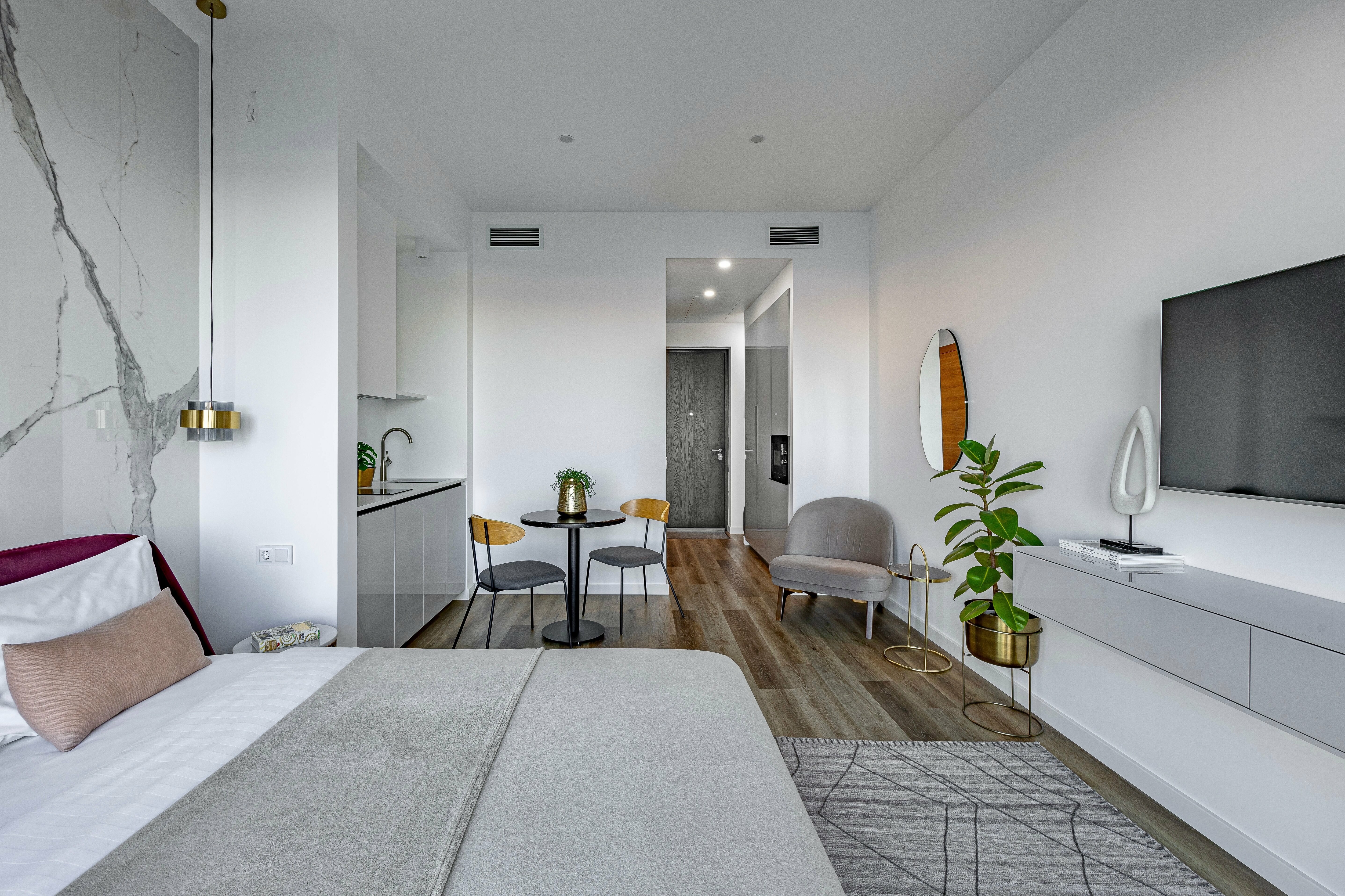 Студия Deluxe с видом на реку ( Низкий этаж)